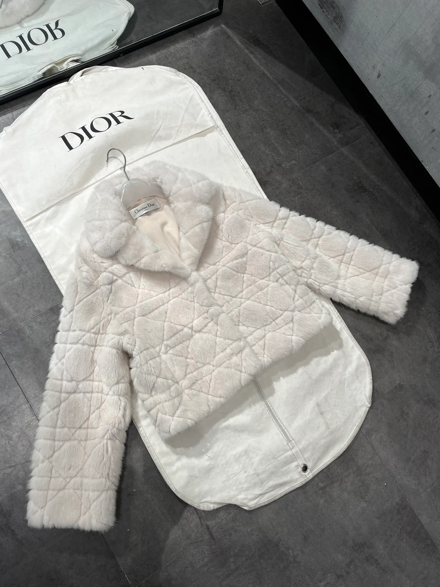 Куртки Женские Christian Dior 366256