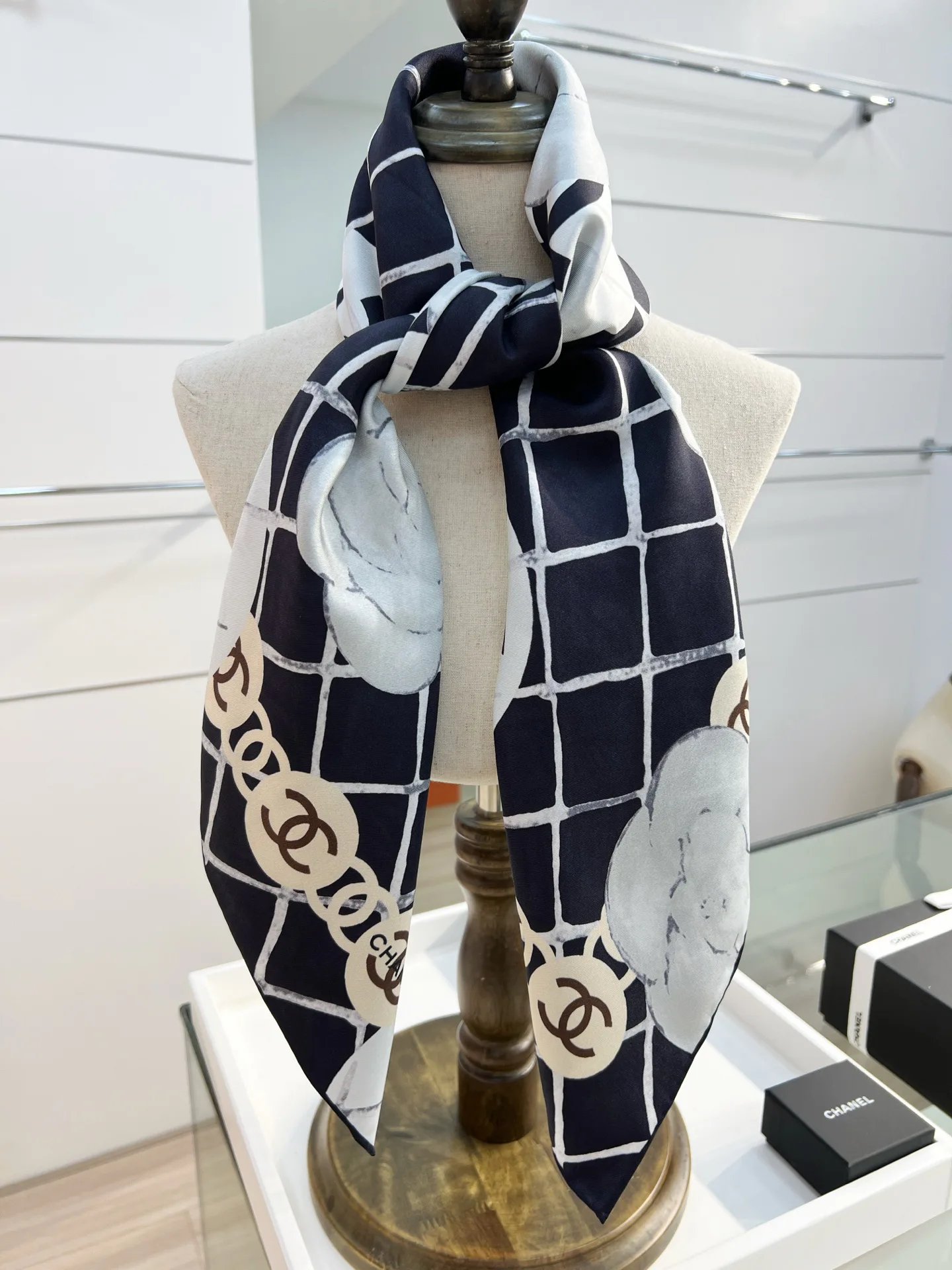 Шарфы Chanel 136906