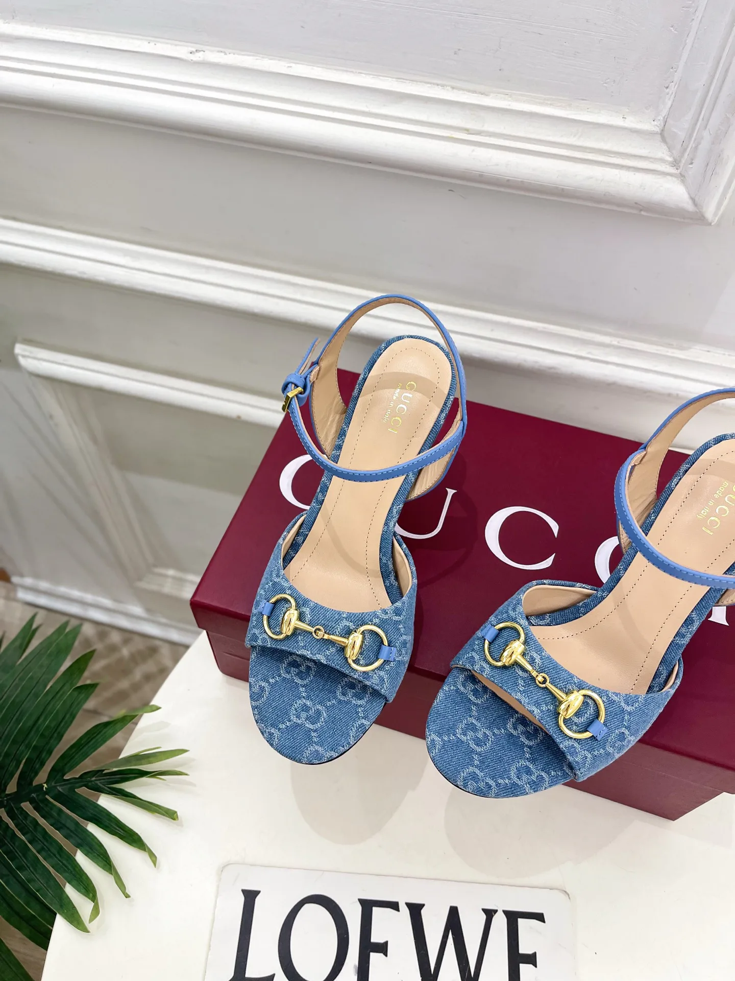 Босоножки Женские Gucci 13218179