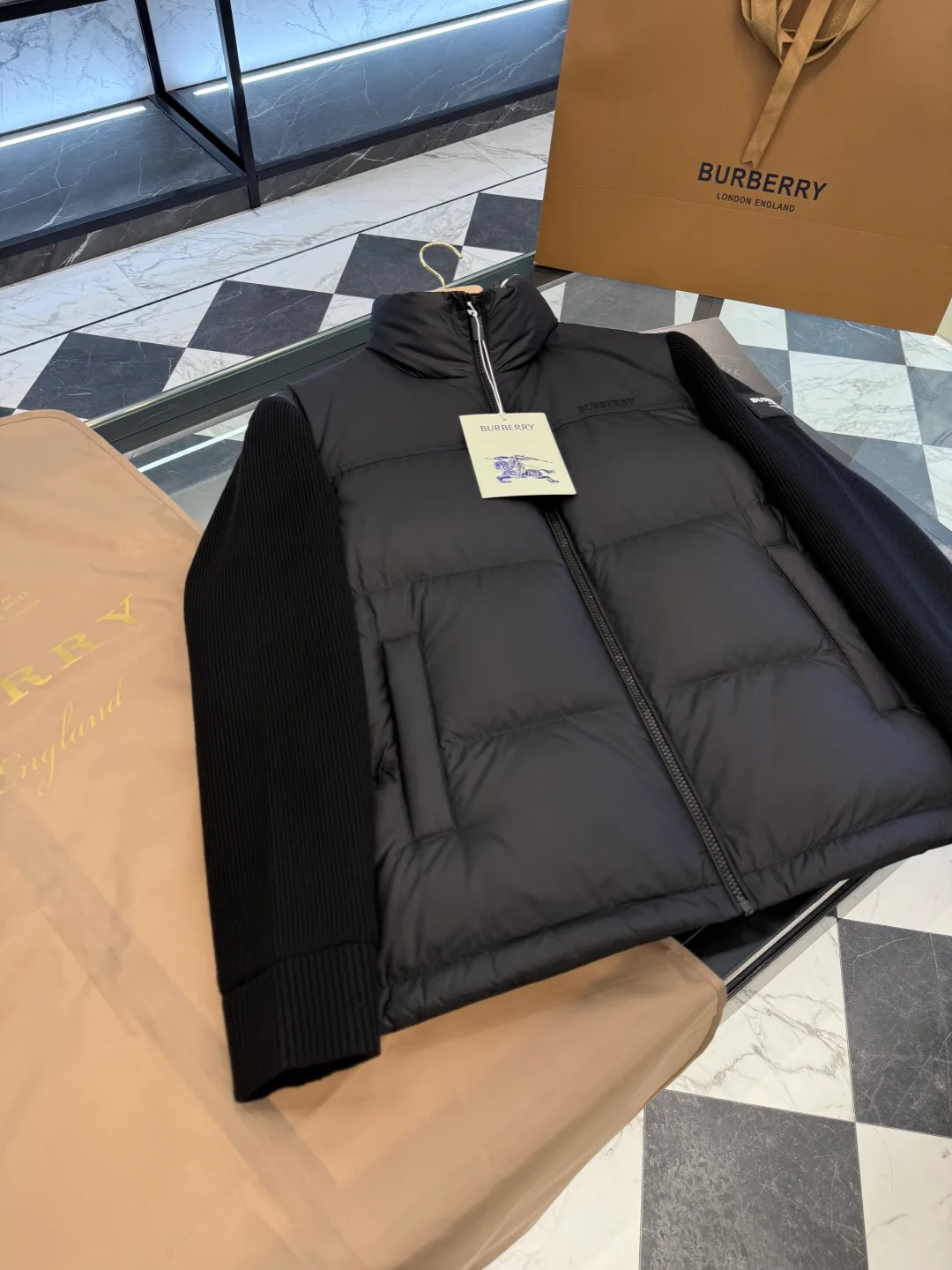 Куртки И Пуховики Женские Burberry 18007672