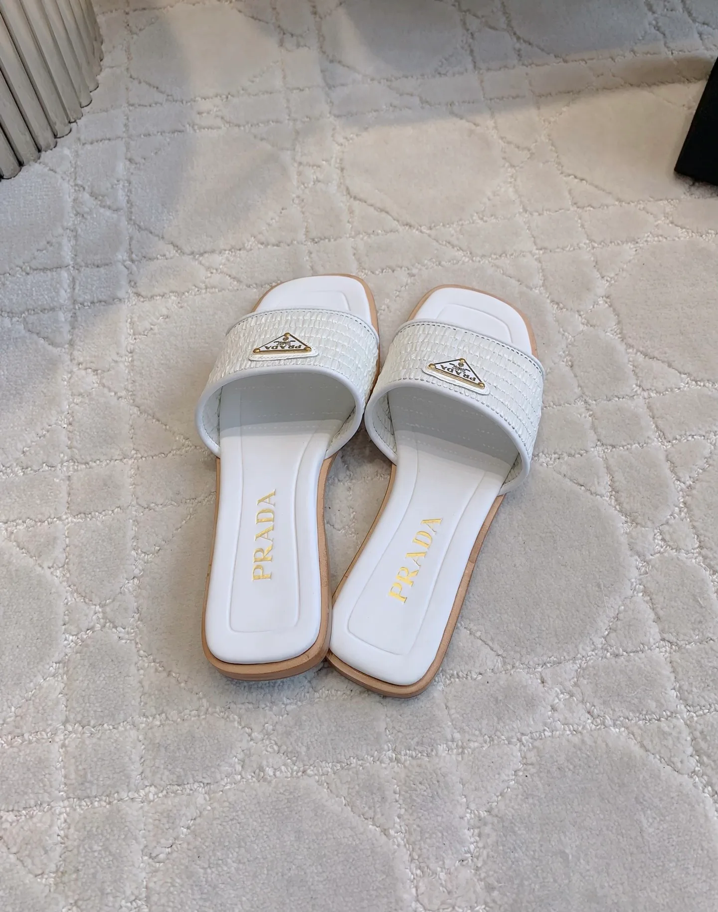 Шлепанцы Женские Prada 32441