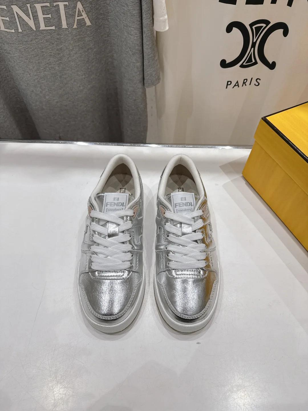 Кроссовки Женские Fendi 17908434
