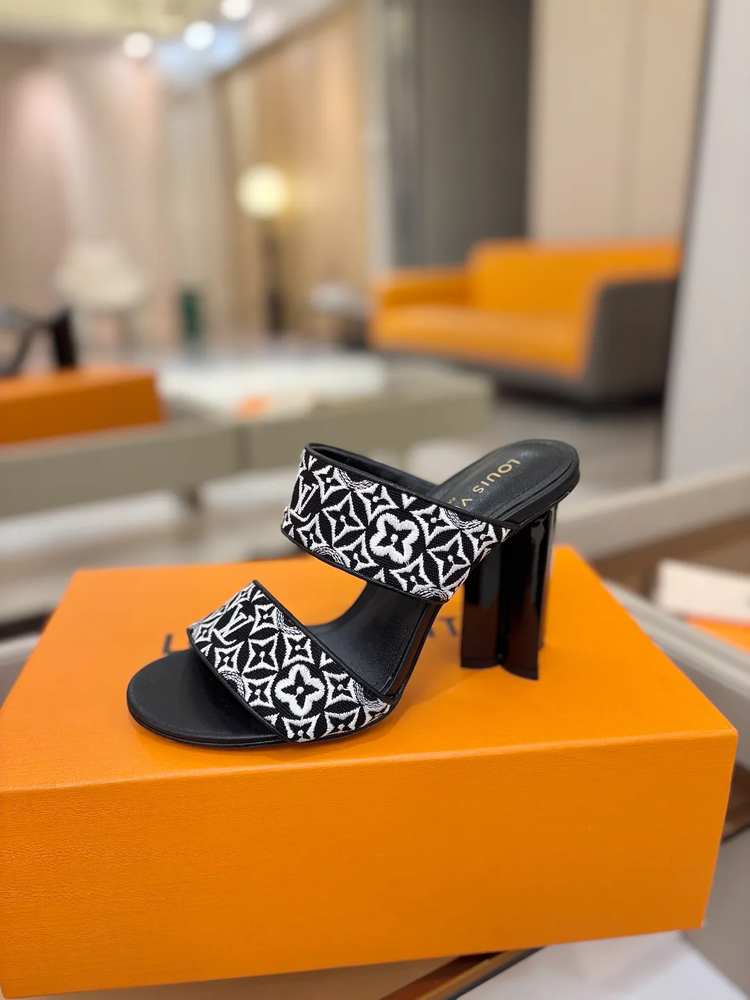 Сандалии Женские Louis Vuitton 9865329