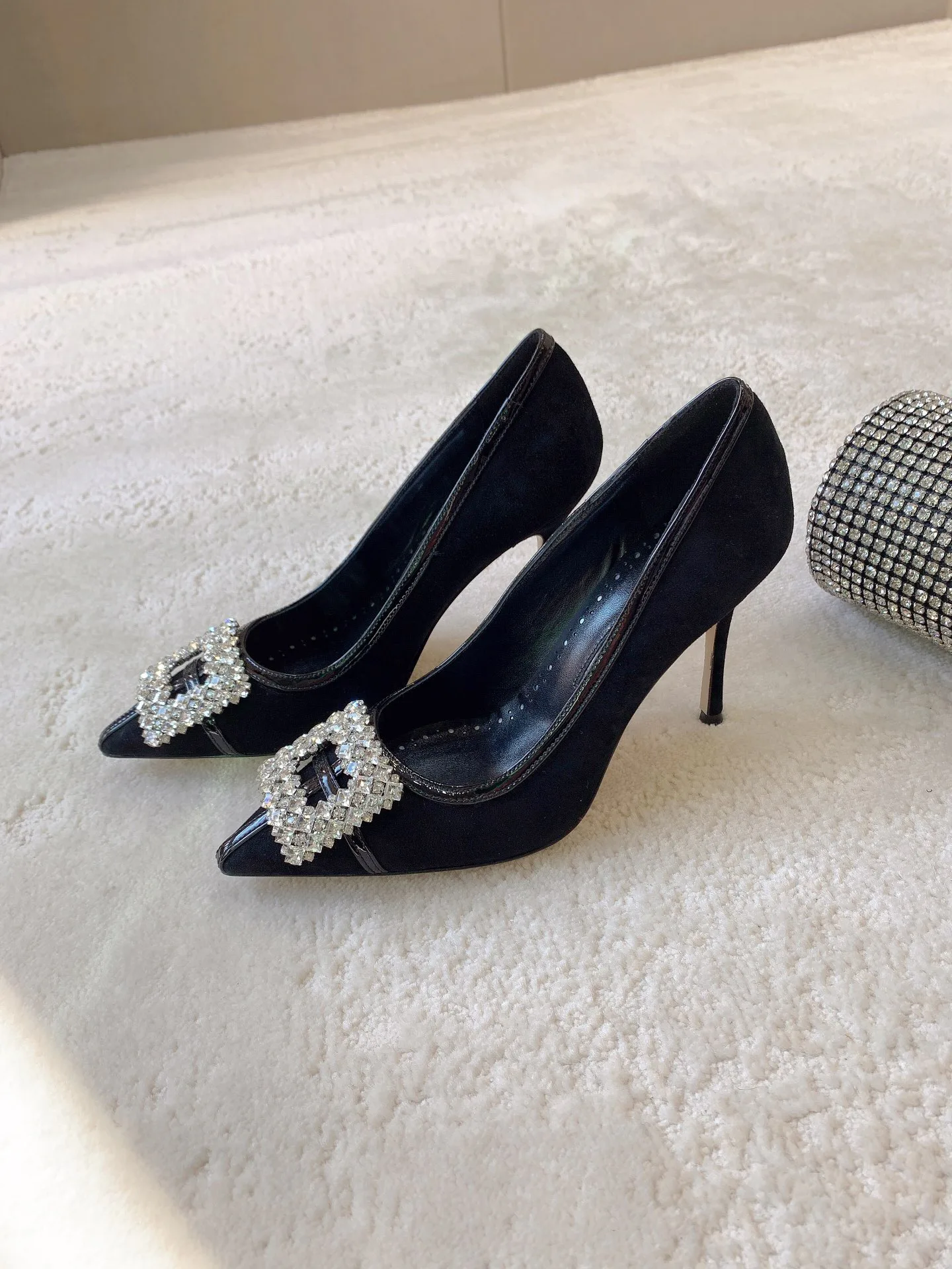 Туфли Женские Manolo Blahnik 18698276