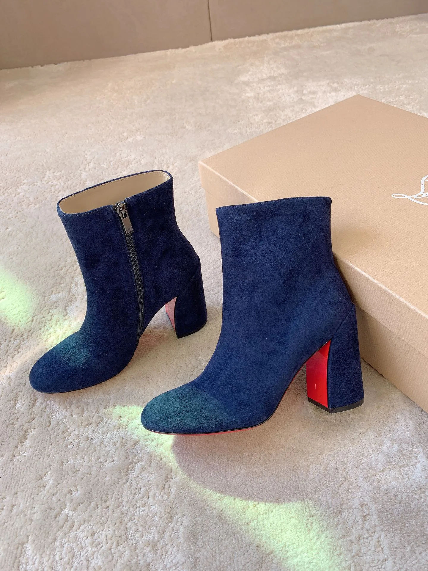Ботильоны Женские Christian Louboutin 17962851