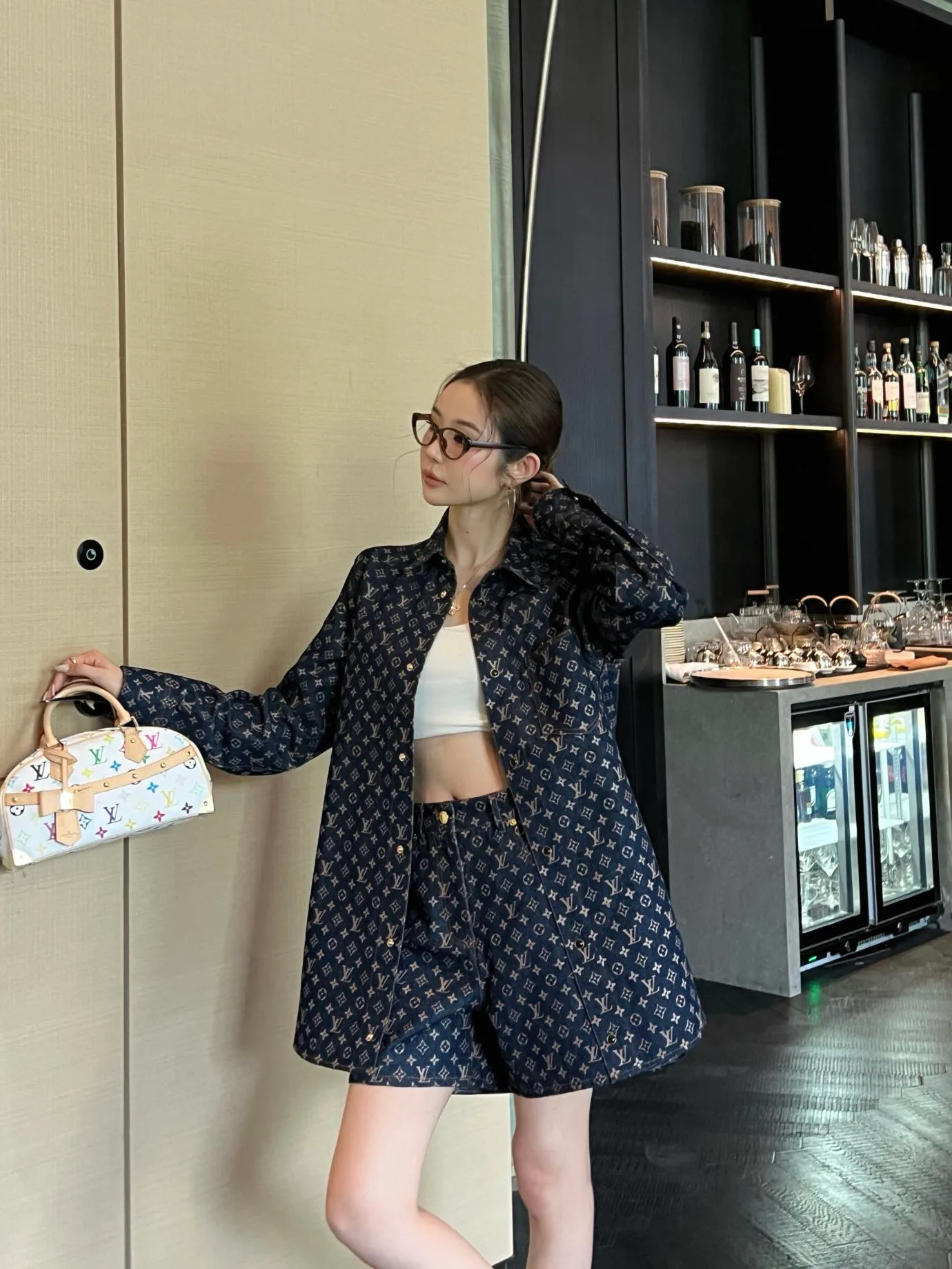 Шорты Женские Louis Vuitton 11775591