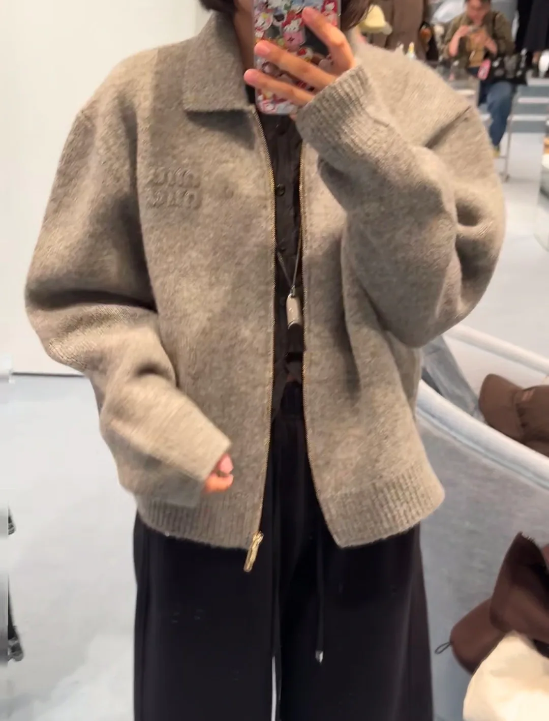 Куртки И Пуховики Женские Miu Miu 252428