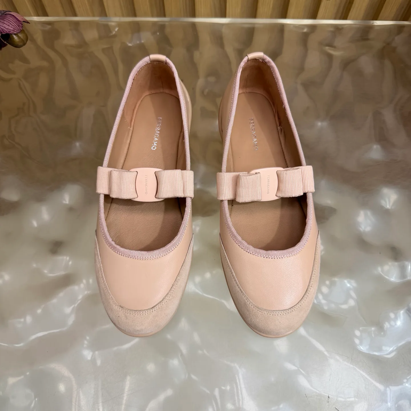Балетки Женские Salvatore Ferragamo 18645859