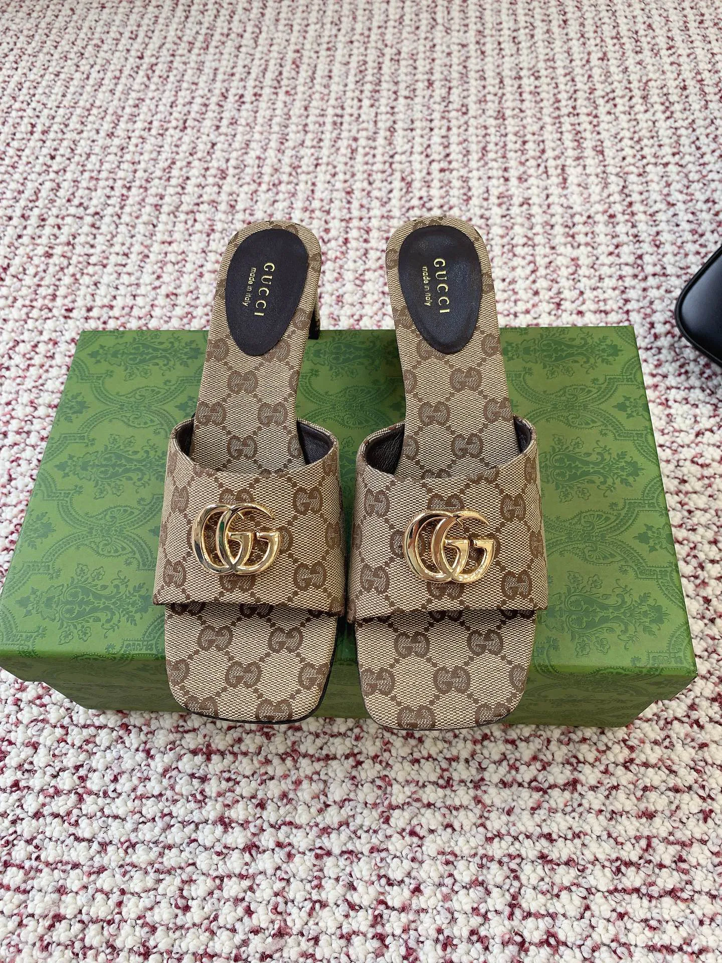 Босоножки Женские Gucci 13438264
