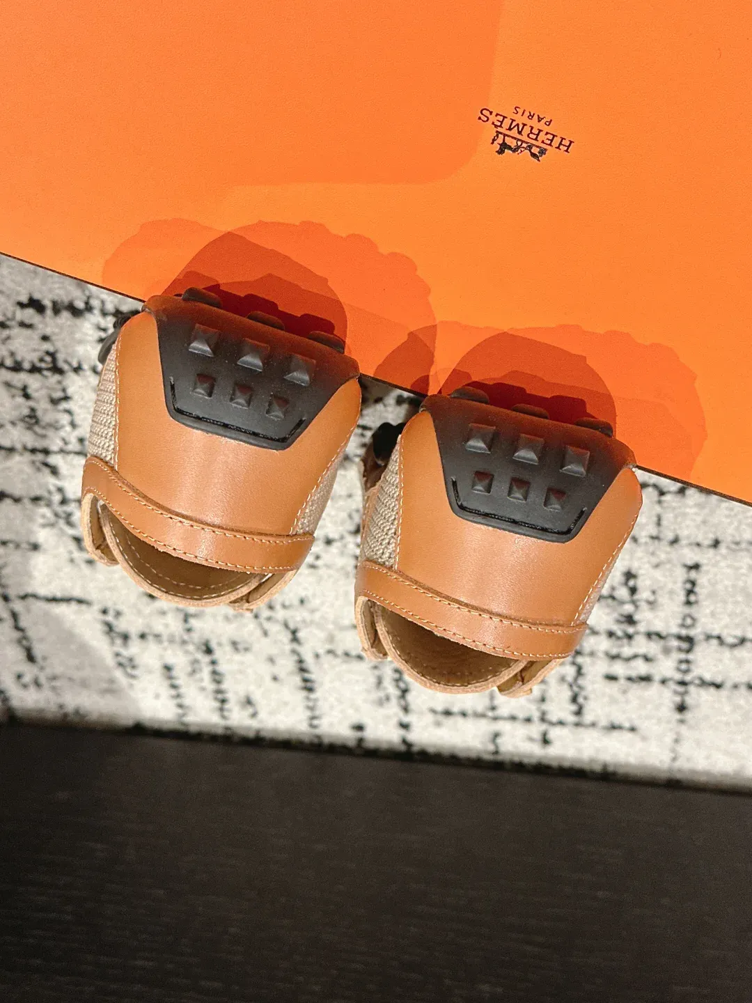 Кроссовки Женские Hermes 10949