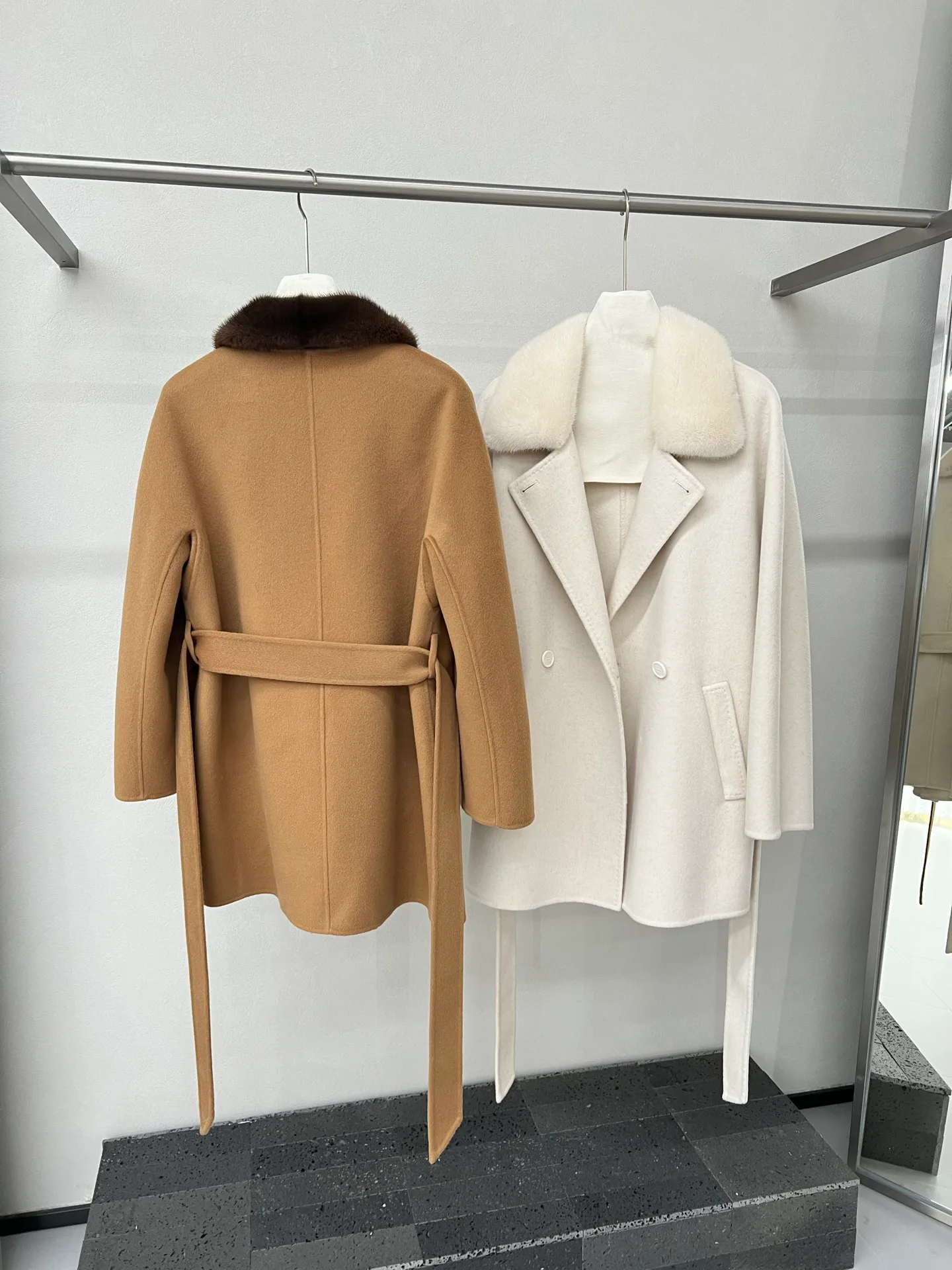Пальто Женские Loro Piana 19078726
