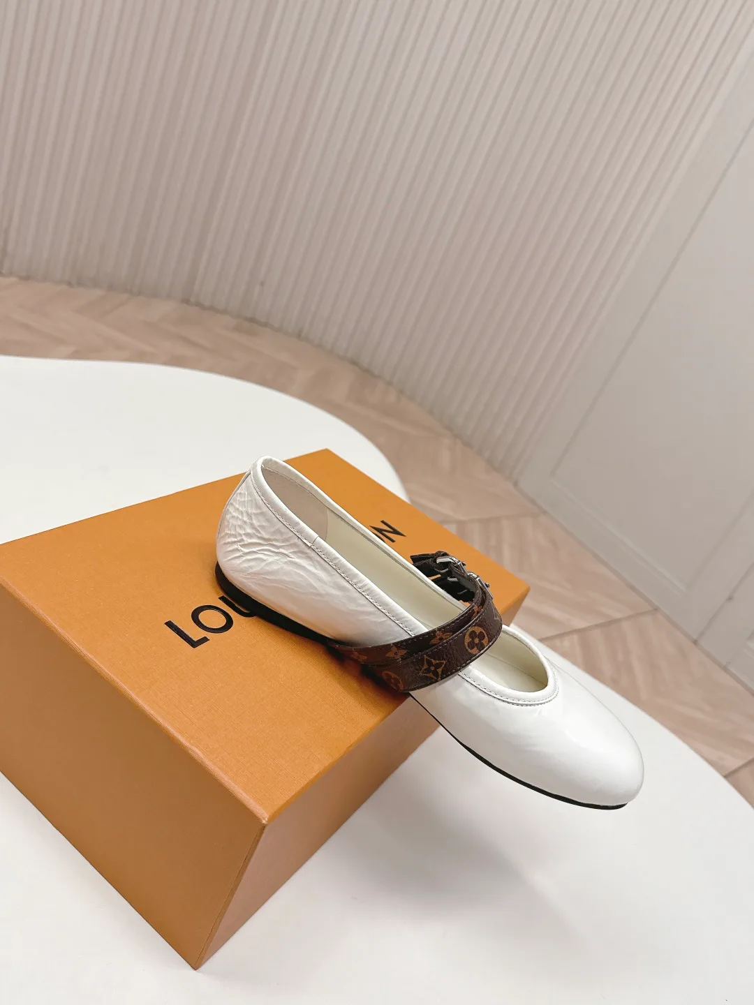 Туфли Женские Louis Vuitton 13553649