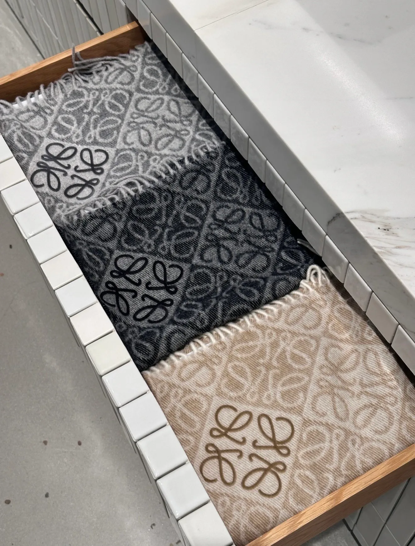 Шарфы Loewe 18574562