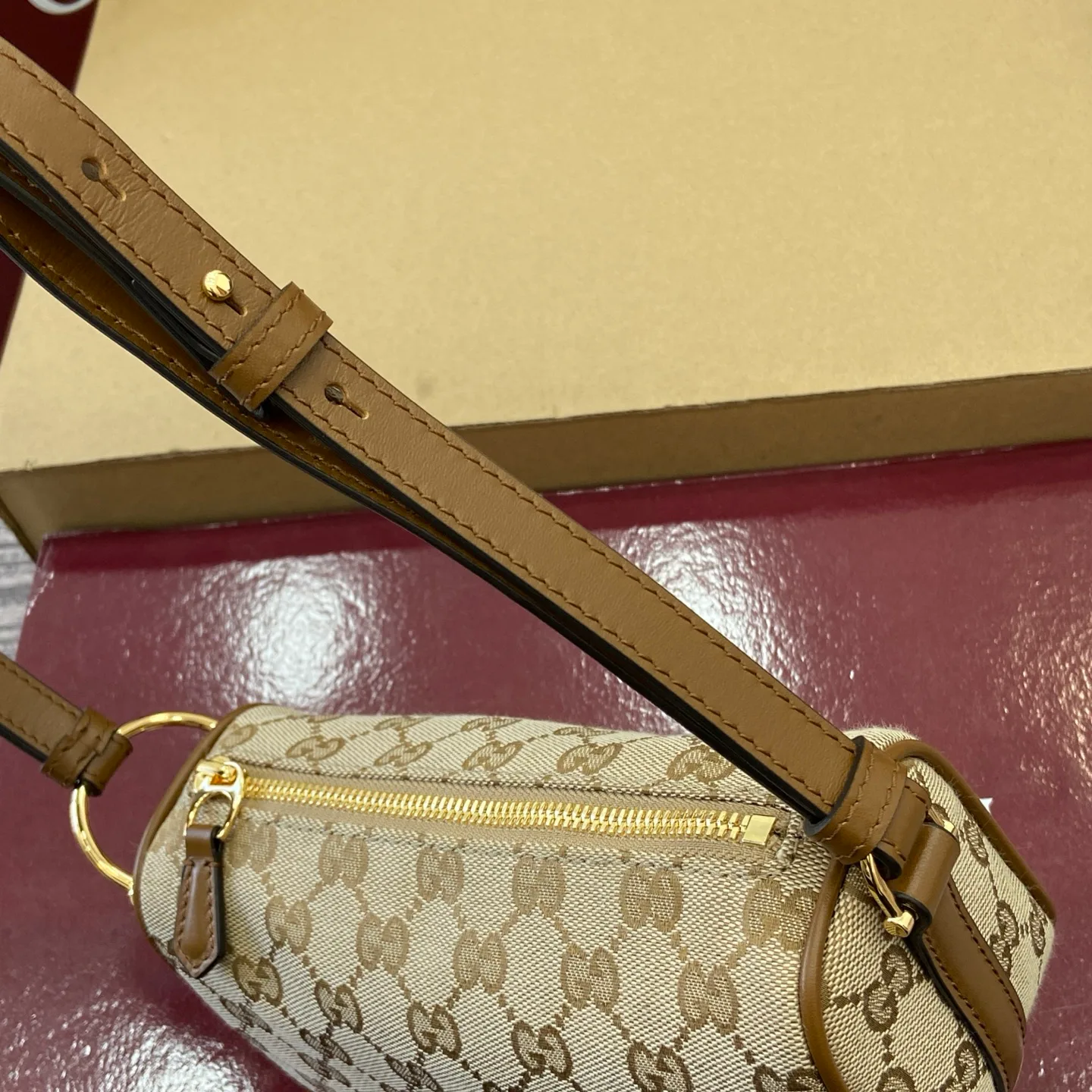 Классические Сумки Женские Gucci 11704002