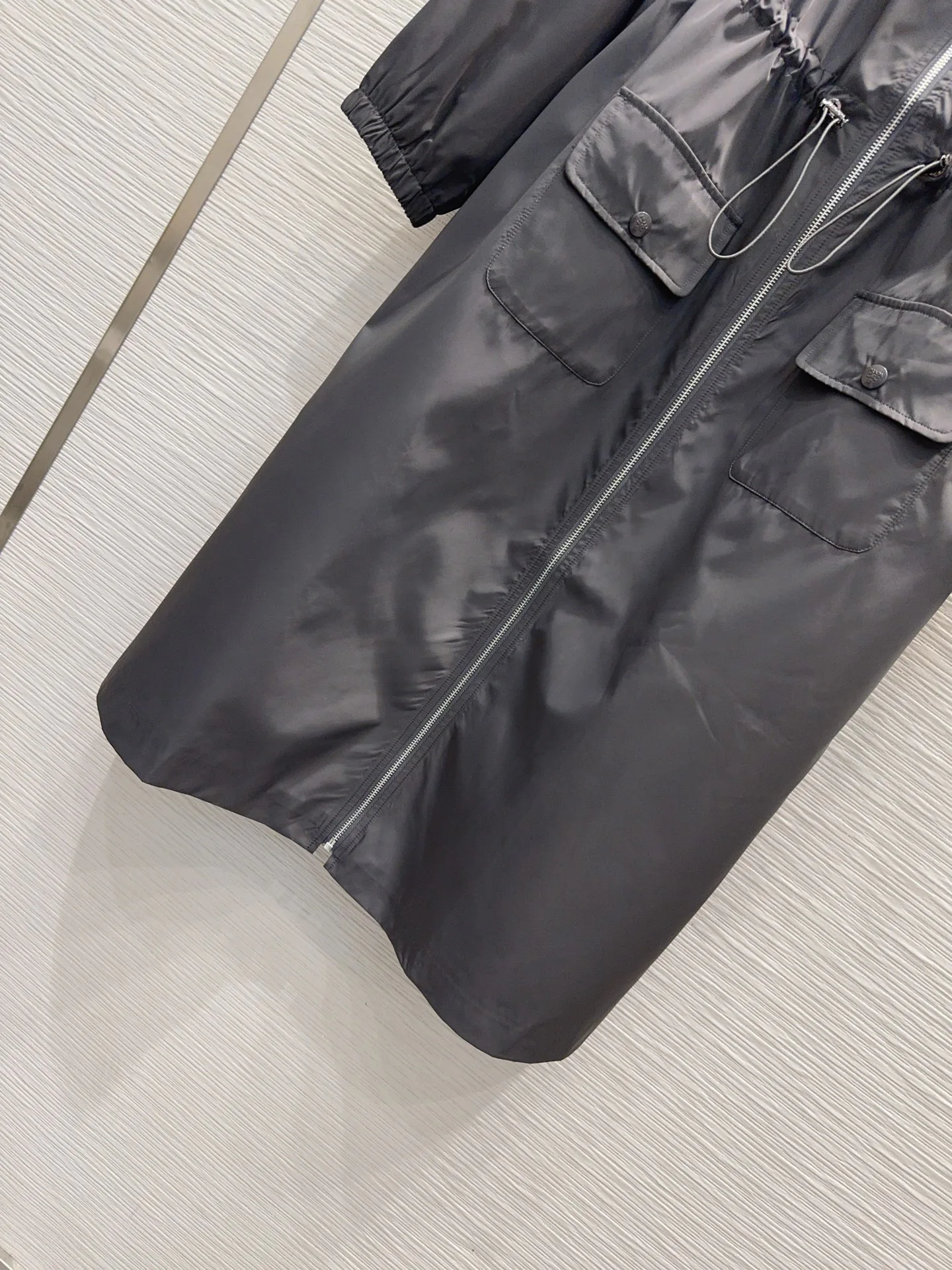 Куртки И Пуховики Женские Prada 17988397