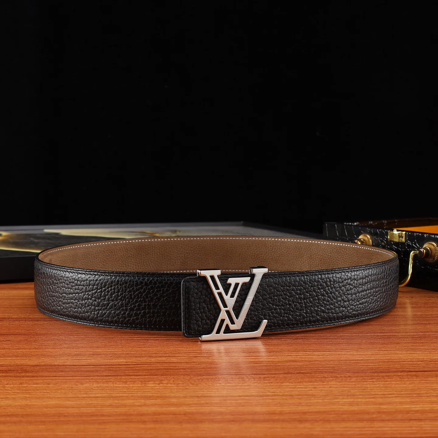 Ремни Женские Louis Vuitton 617173