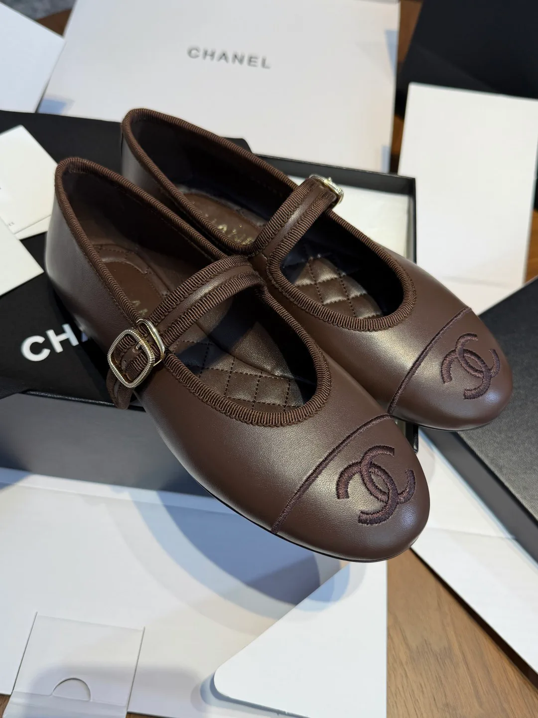 Туфли Женские Chanel 18566175