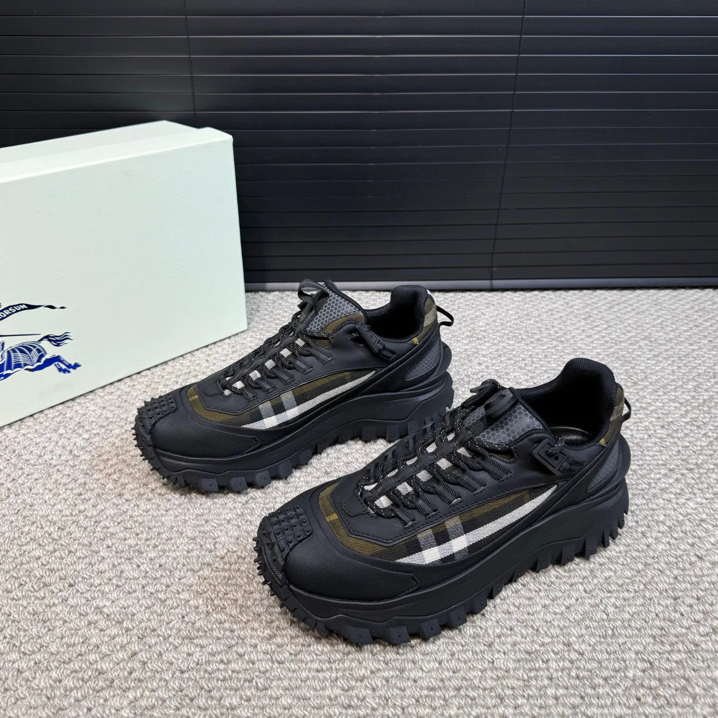 Кроссовки Мужские Burberry 425206