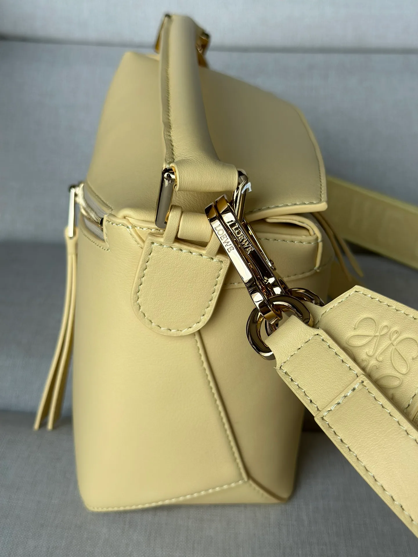 Классические Сумки Женские Loewe 13339544