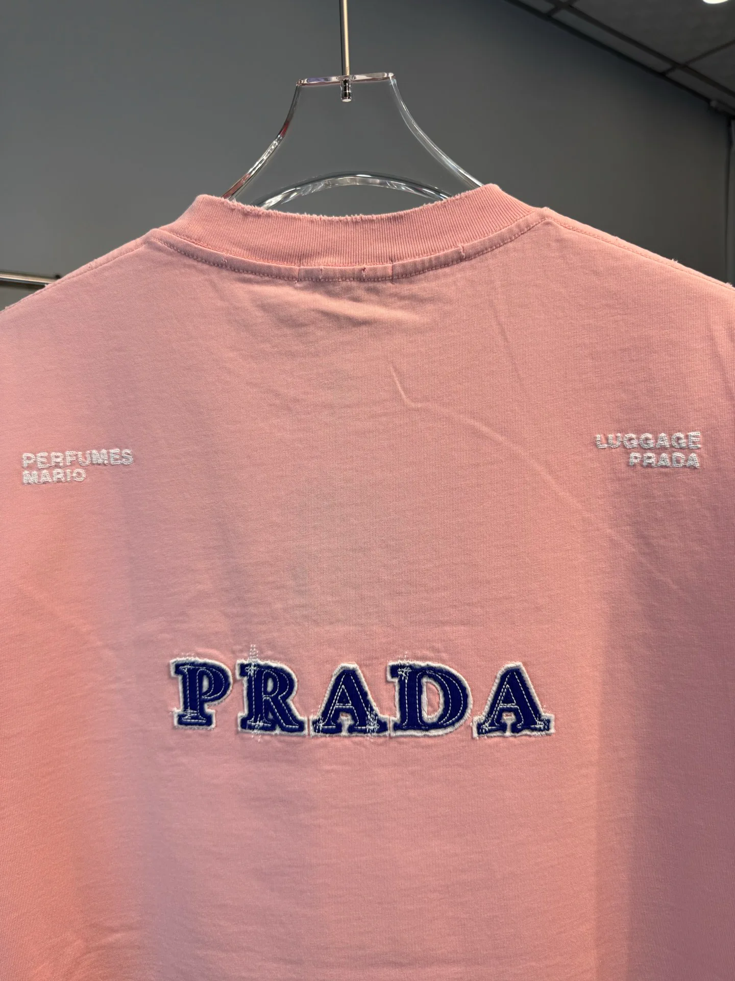 Футболки Женские Prada 11460855