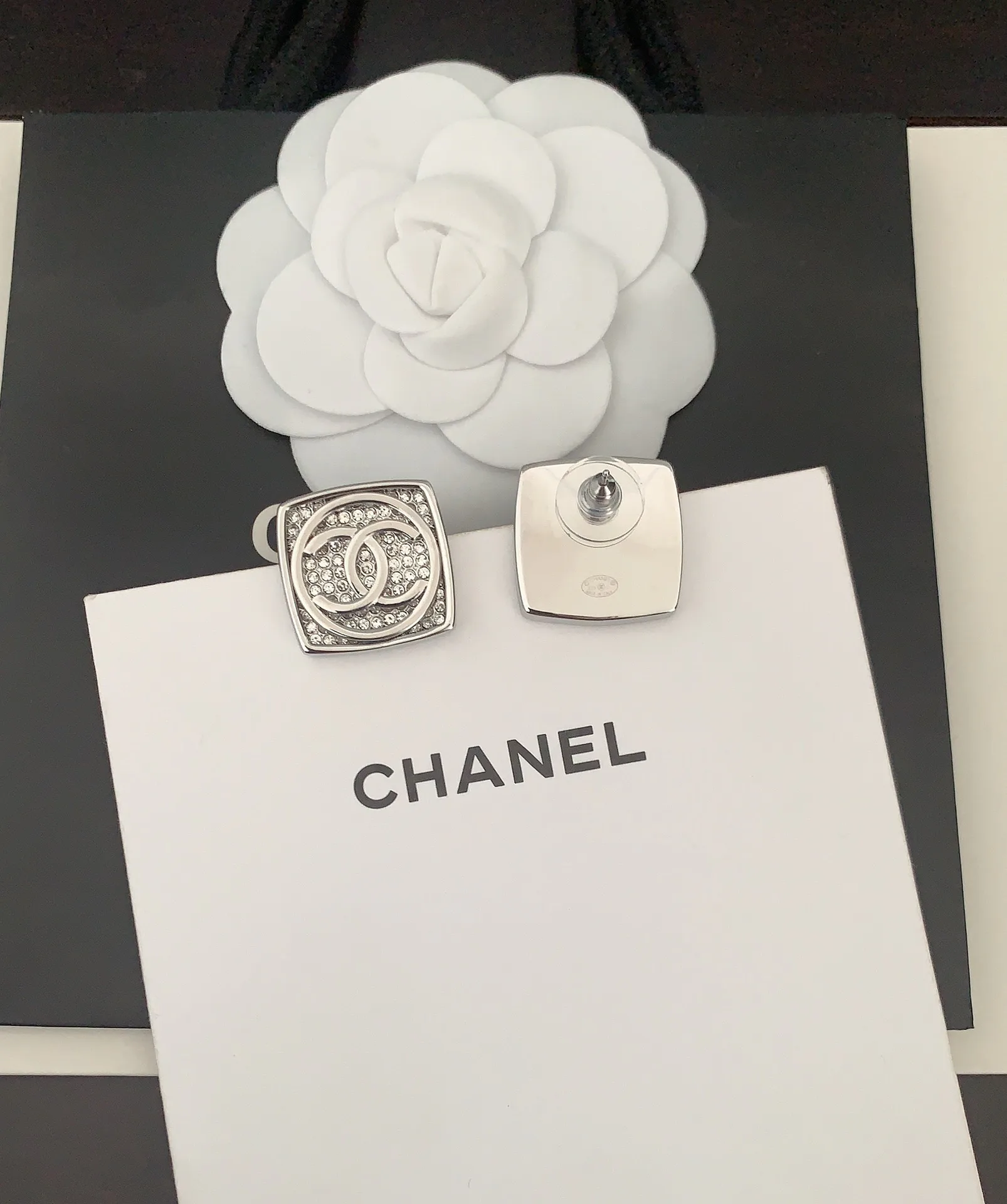 Бижутерия Chanel 11688