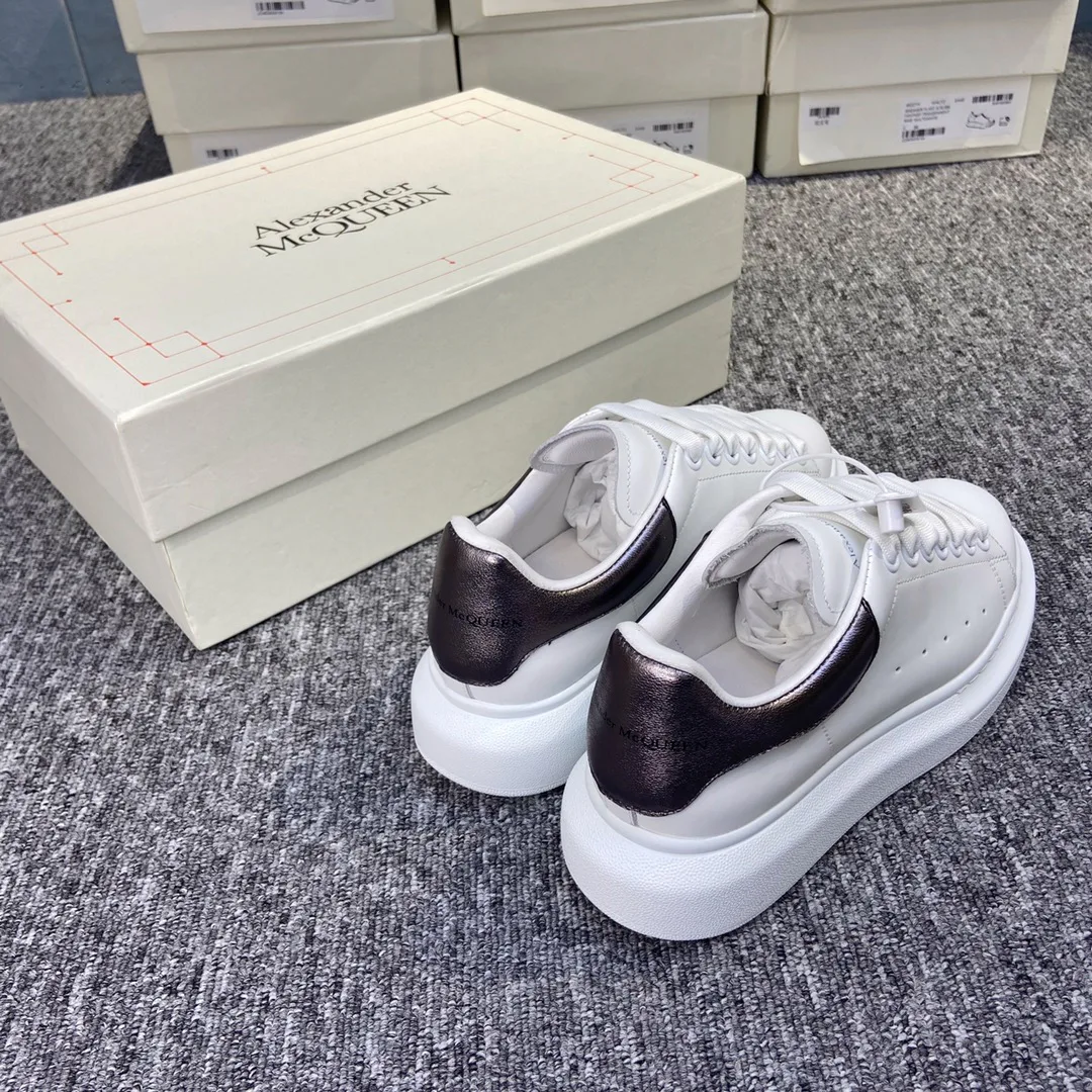 Кроссовки Женские Alexander Mcqueen 17963414