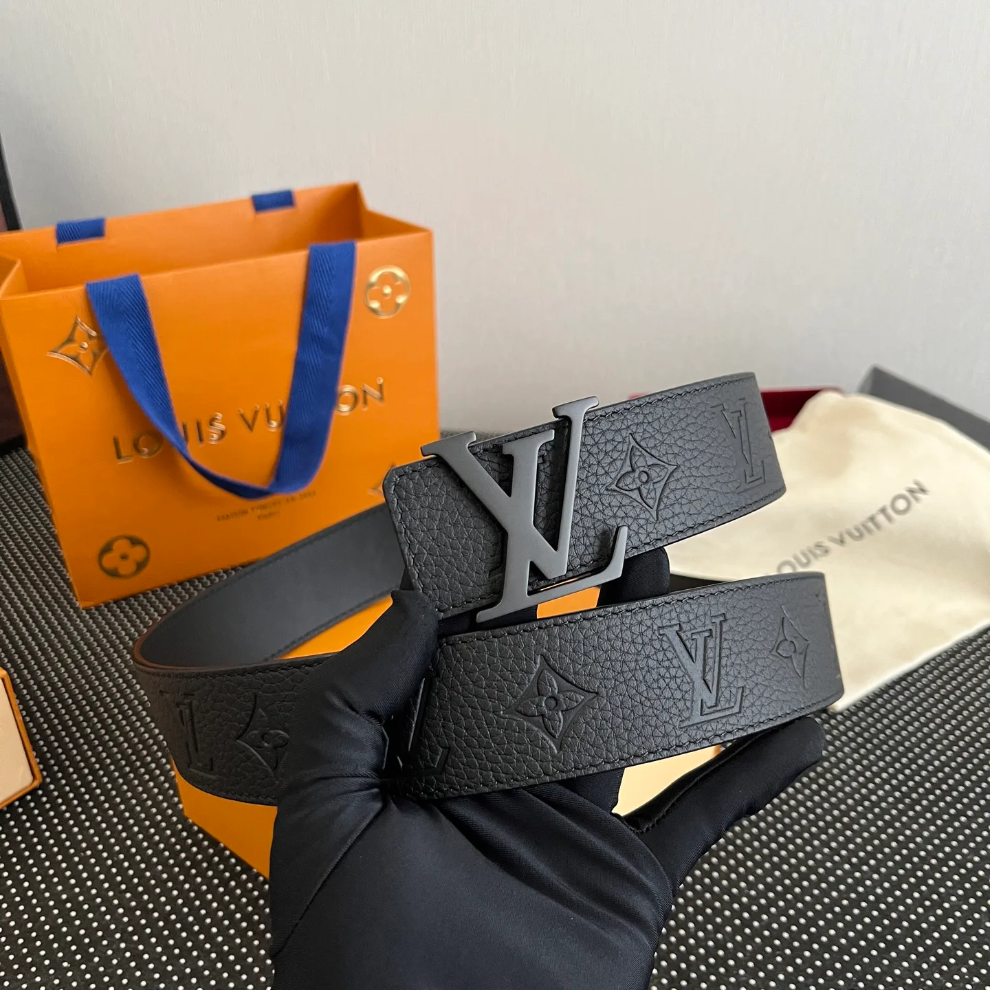 Ремни Louis Vuitton 472043