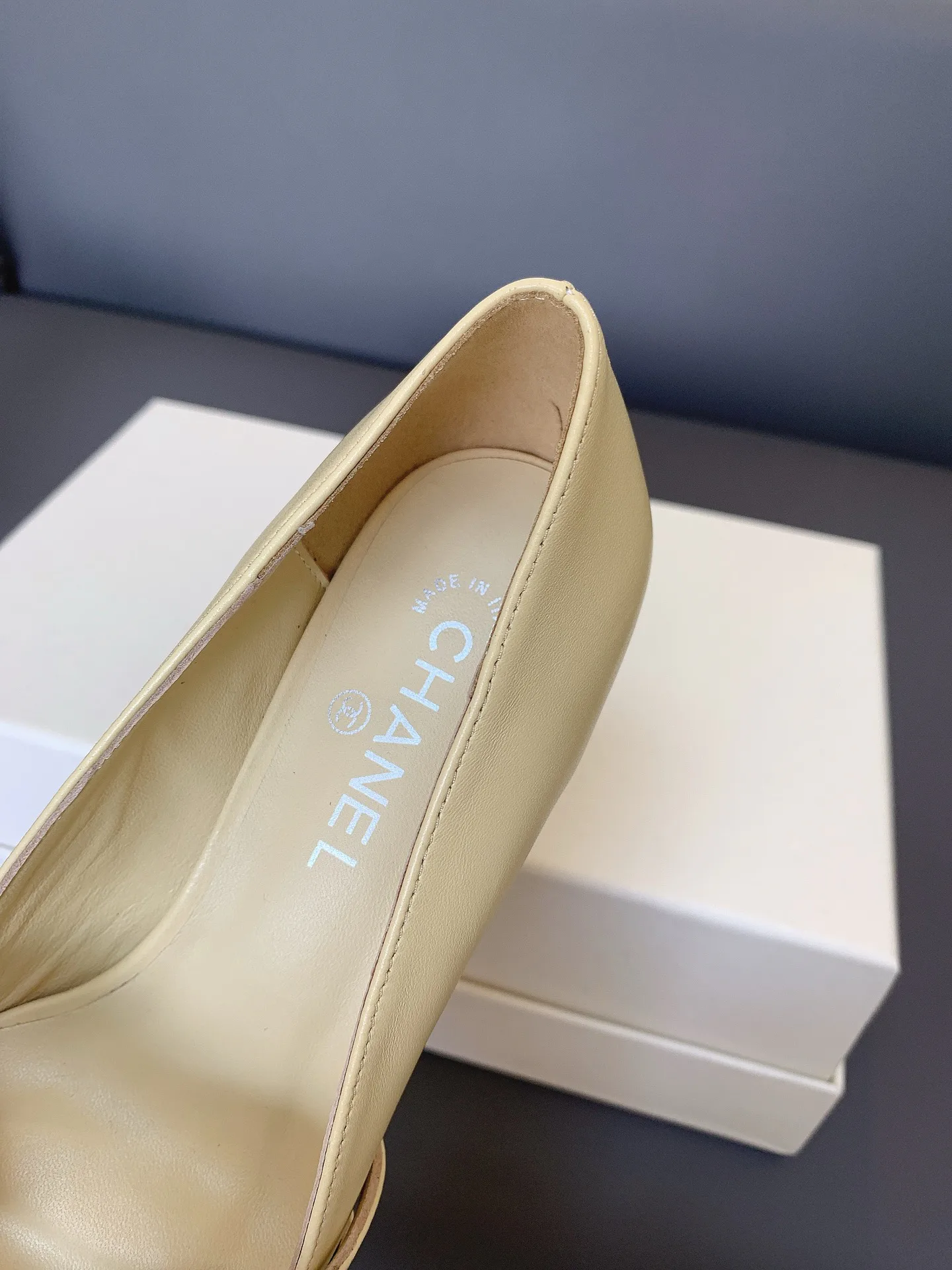 Туфли Женские Chanel 17656653