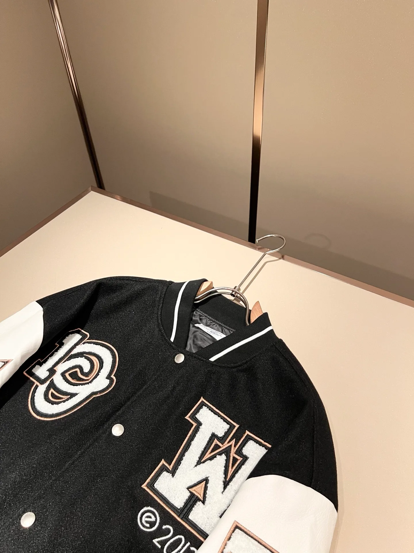 Куртки И Пуховики Мужские Off-White 342804