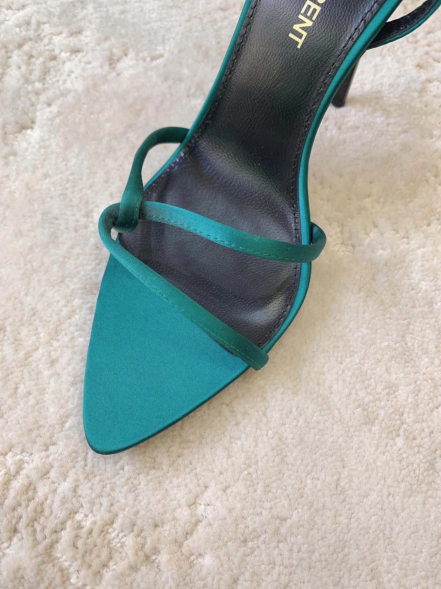 Босоножки Женские Saint Laurent 4348526