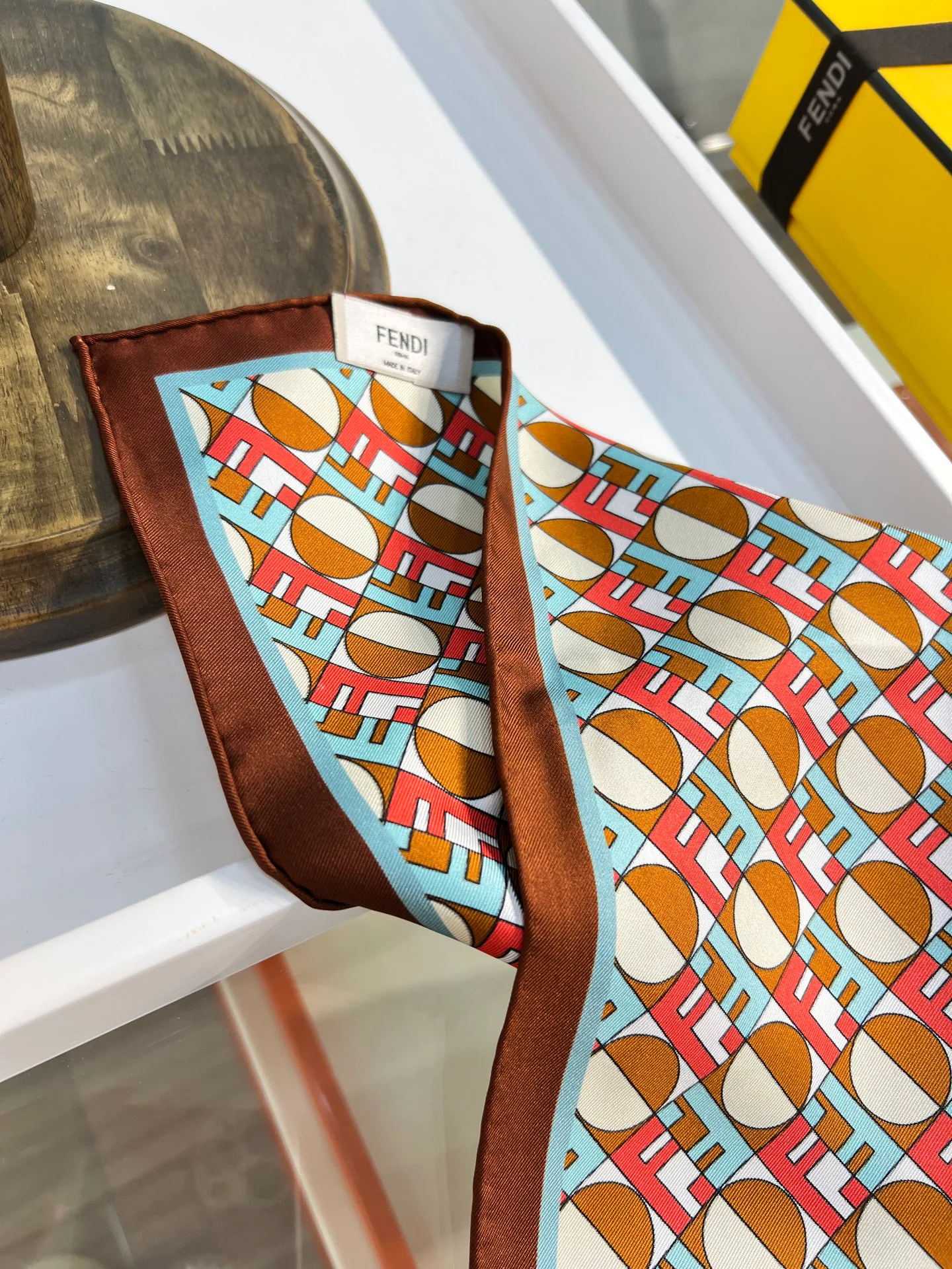 Шарфы Fendi 523793