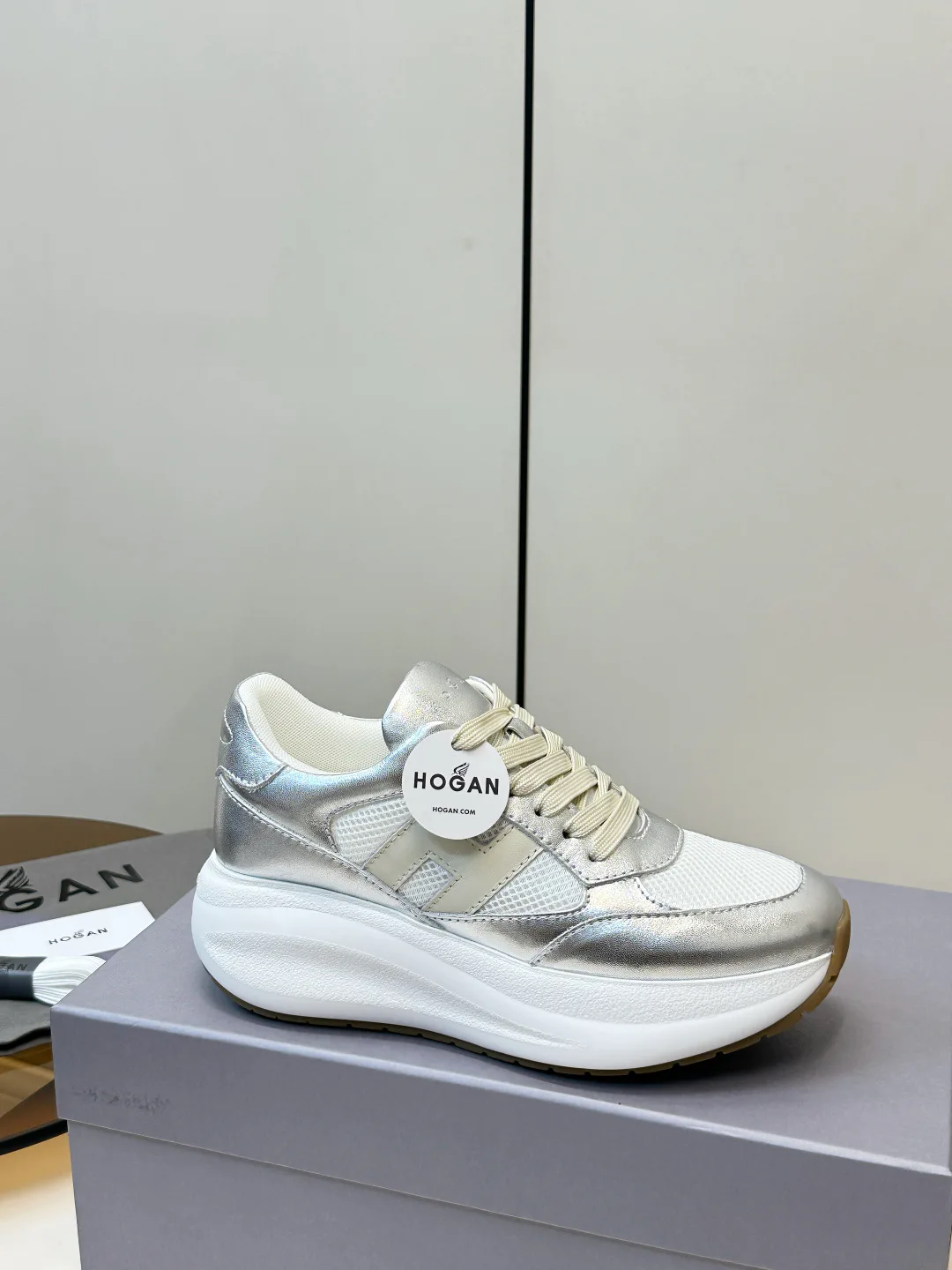 Кроссовки Женские Hogan 12835312