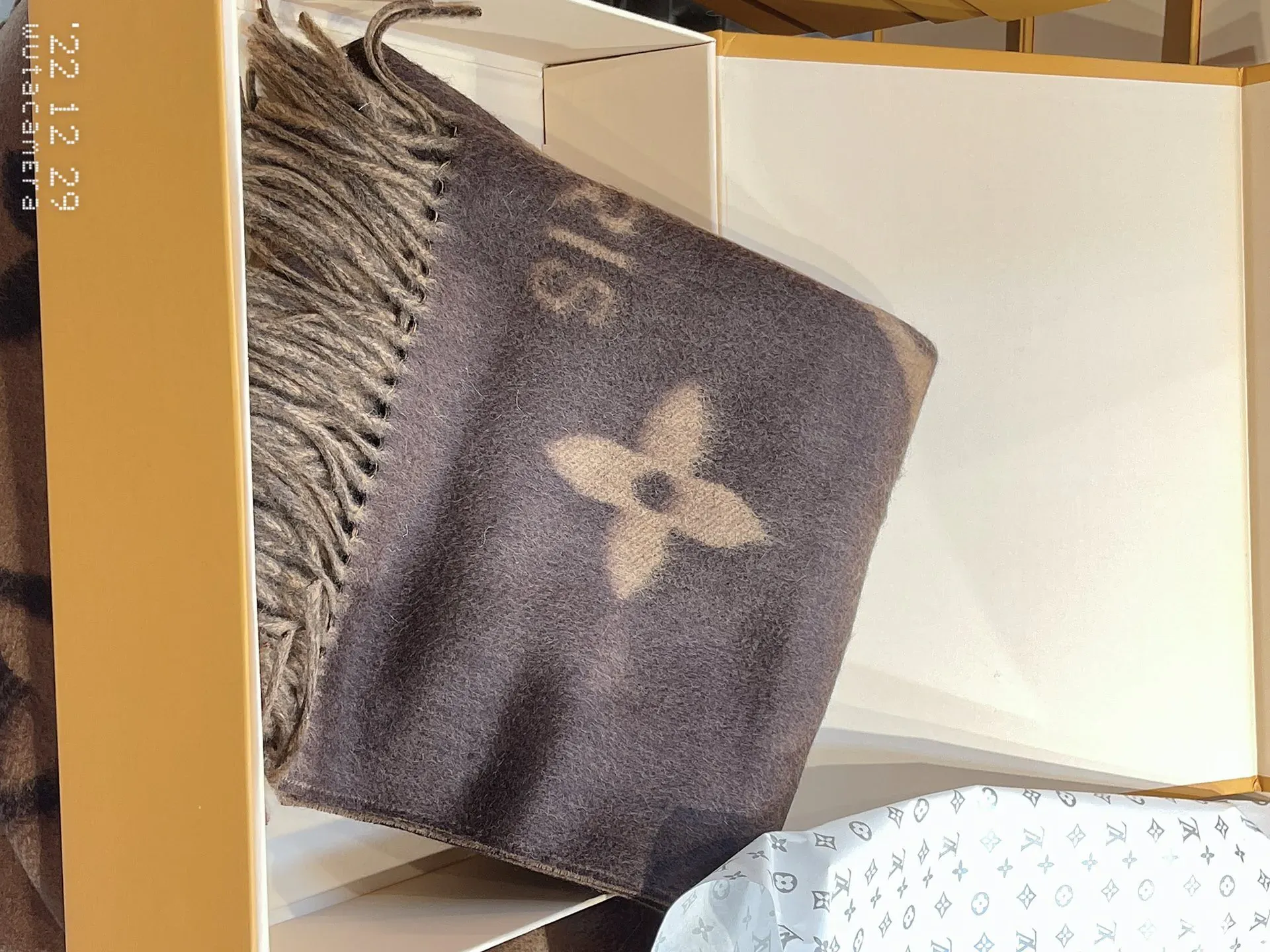 Шарфы Louis Vuitton 1437099