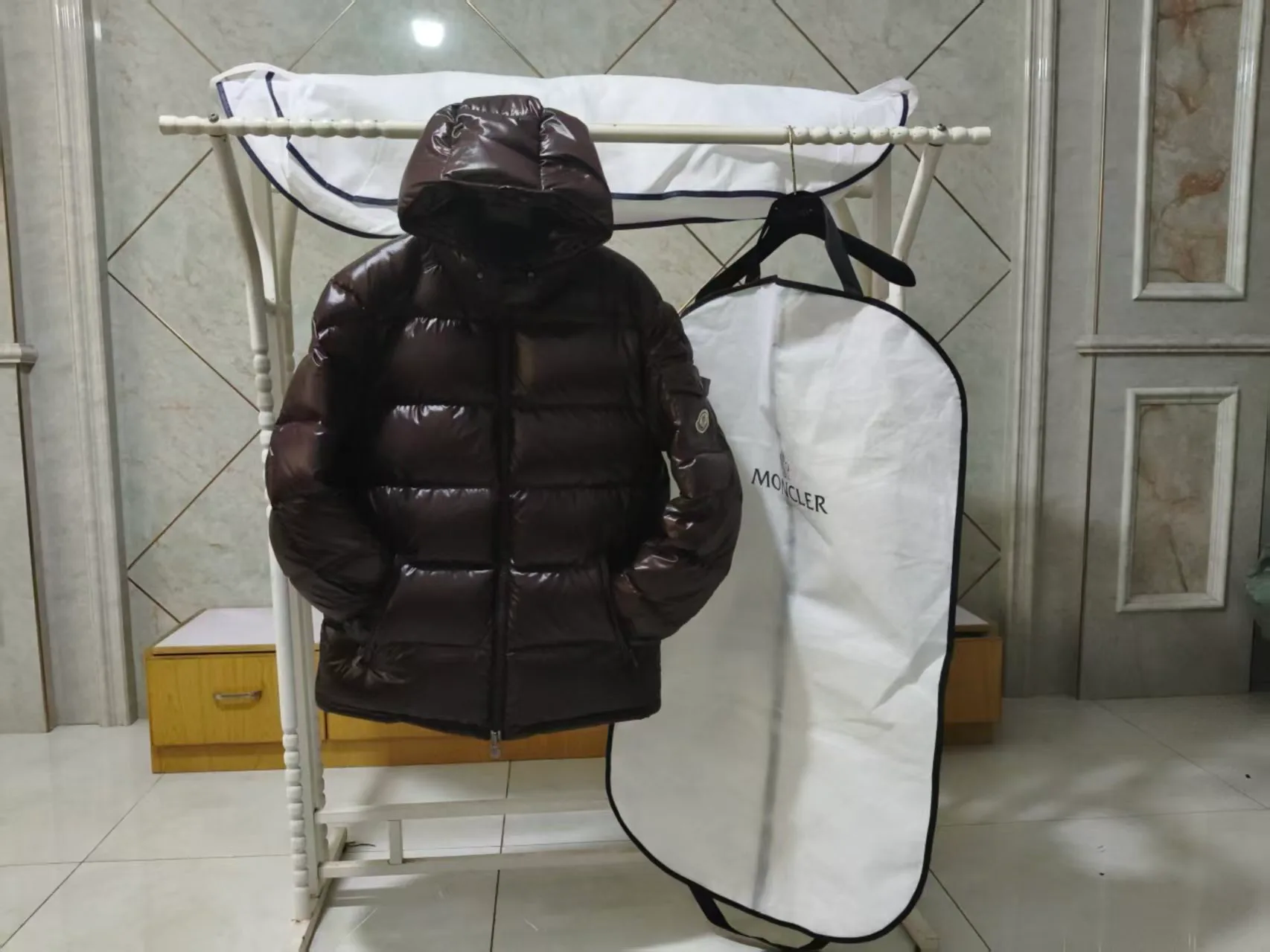 Куртки И Пуховики Женские Moncler 17964627