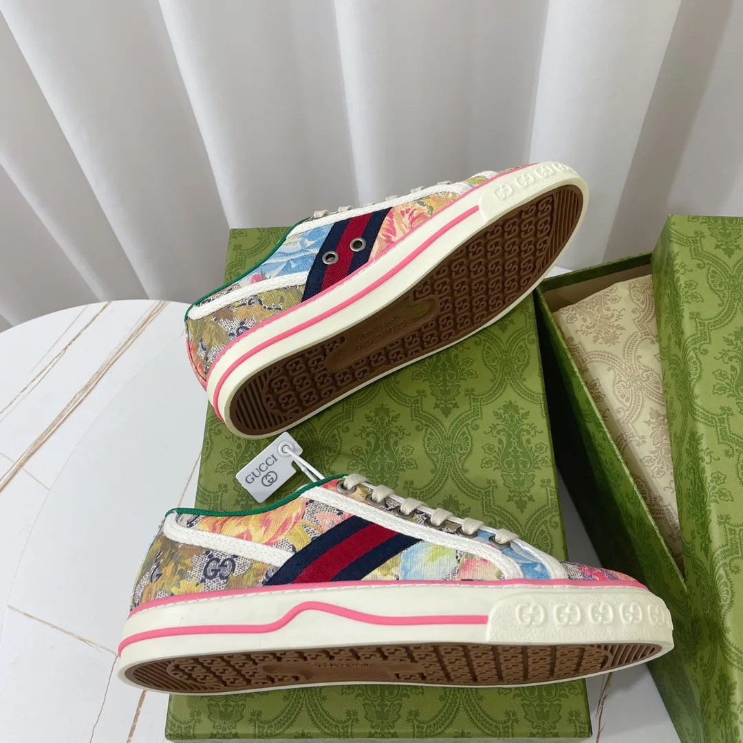 Кроссовки Женские Gucci 19691211