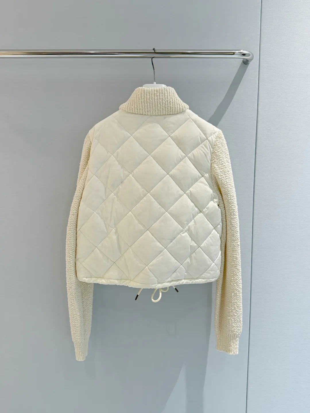 Куртки И Пуховики Женские Moncler 18440090