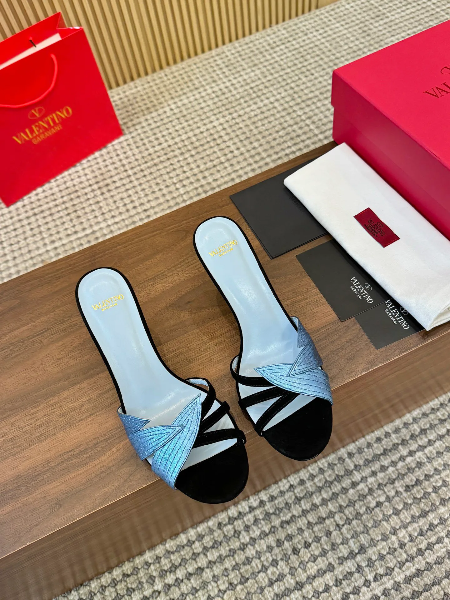 Босоножки Женские Valentino 9737244