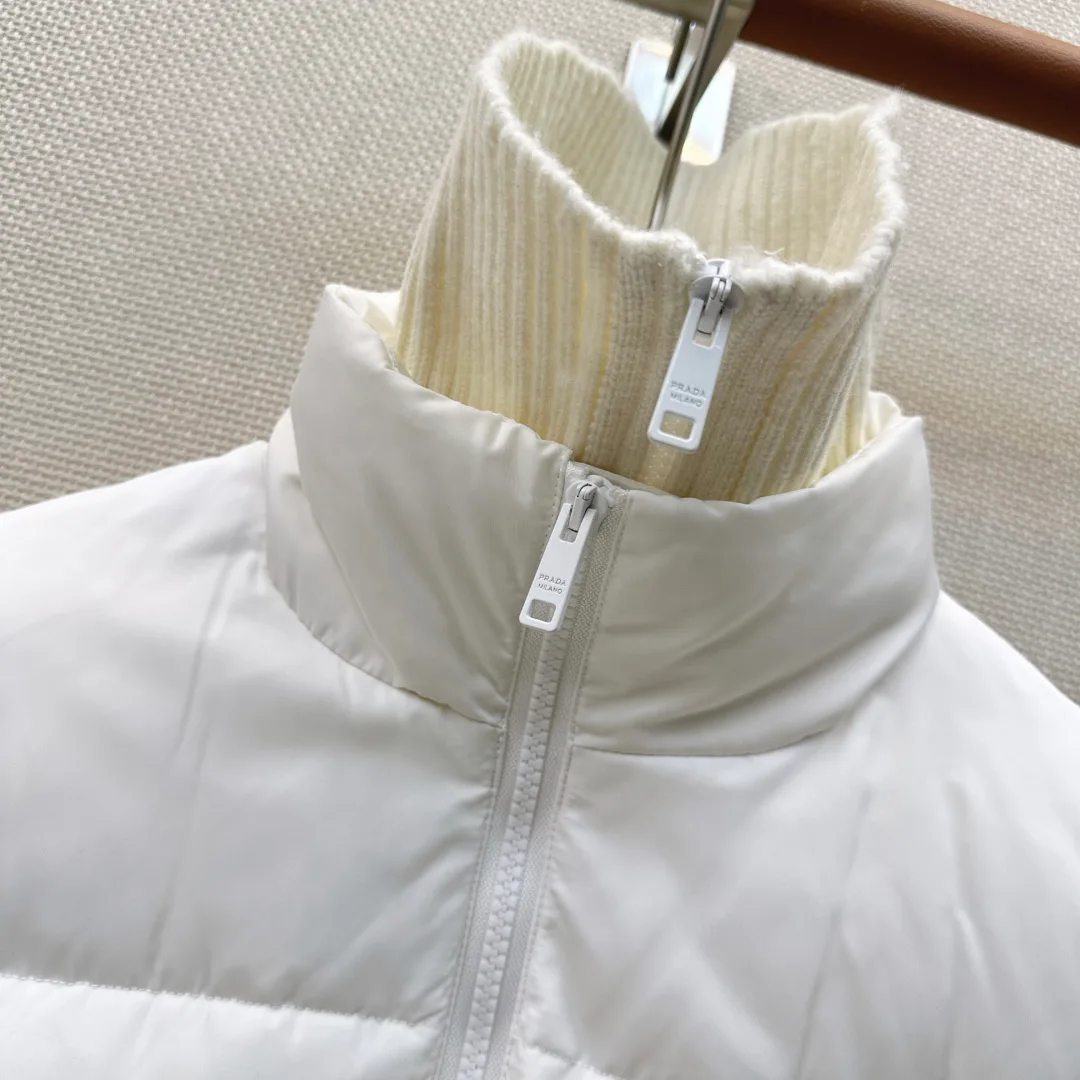 Куртки И Пуховики Женские Prada 18801384