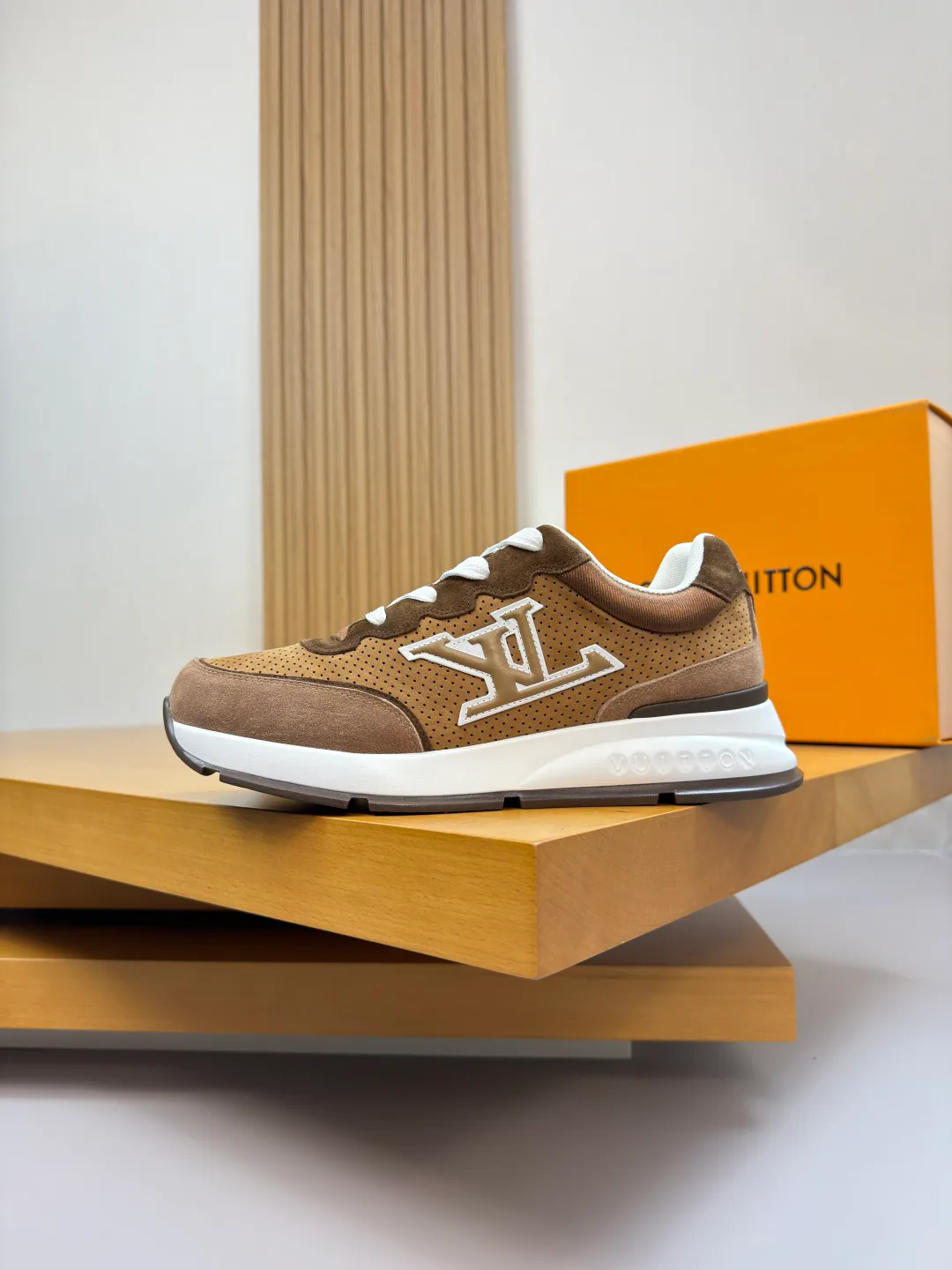 Кроссовки Мужские Louis Vuitton 9898480