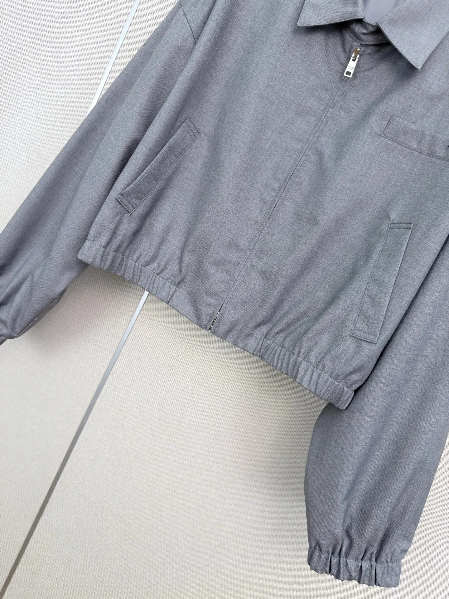 Куртки И Пуховики Женские Prada 18877927