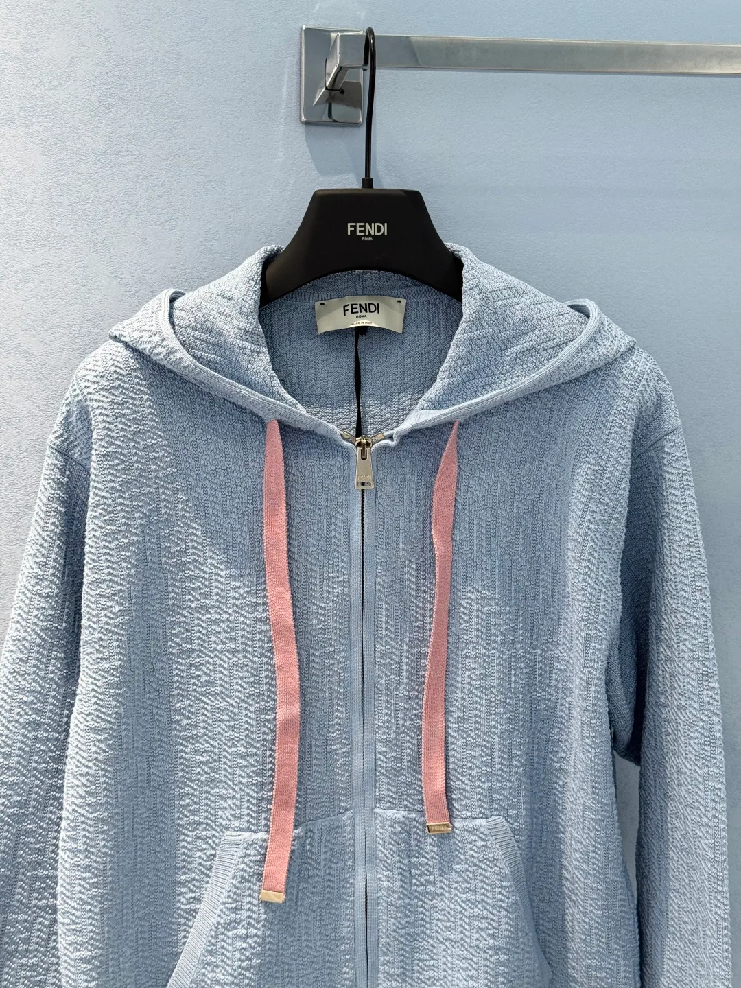 Куртки И Пуховики Женские Fendi 11663793