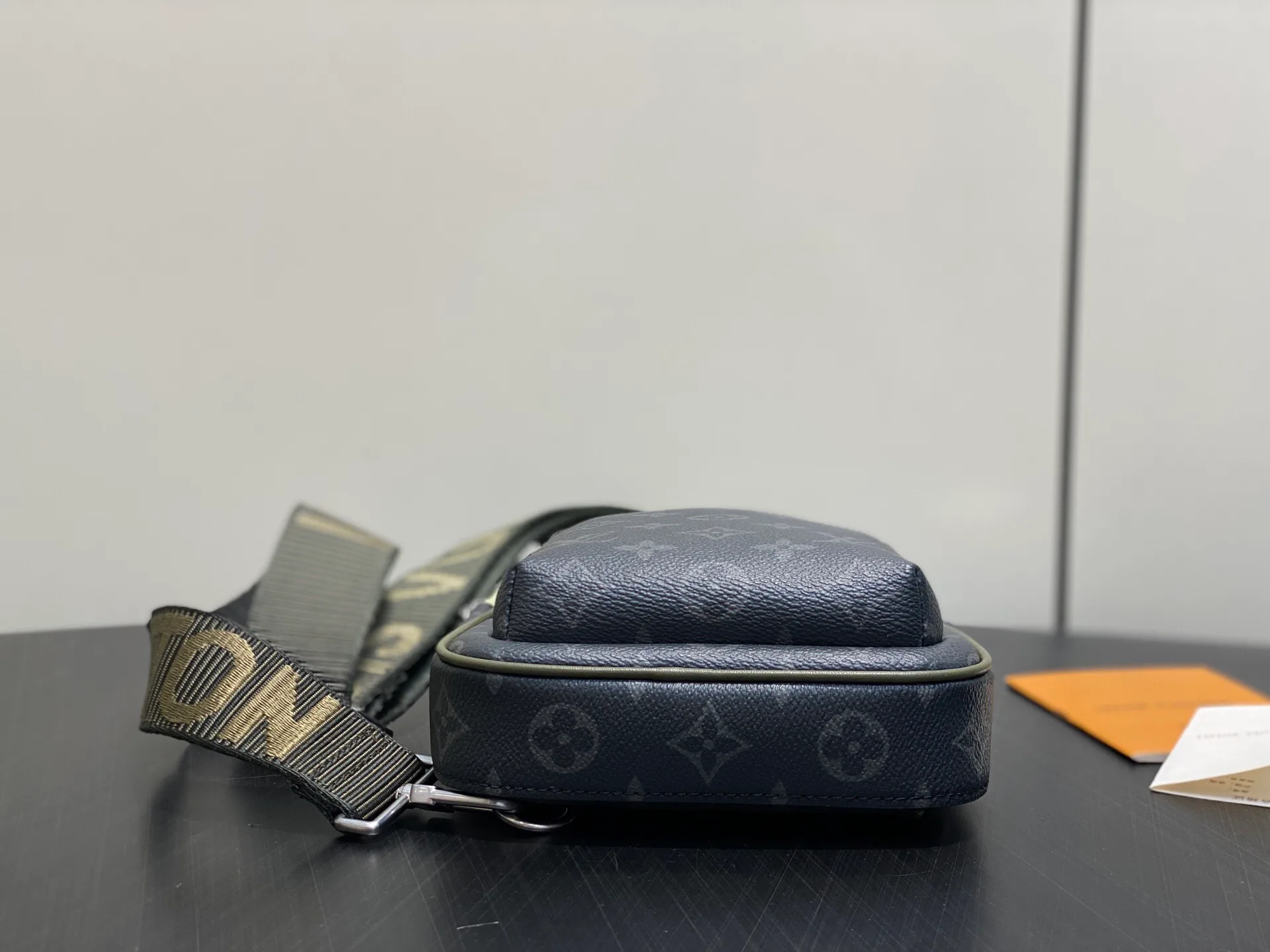 Сумки На Ремне Женские Louis Vuitton 17548262
