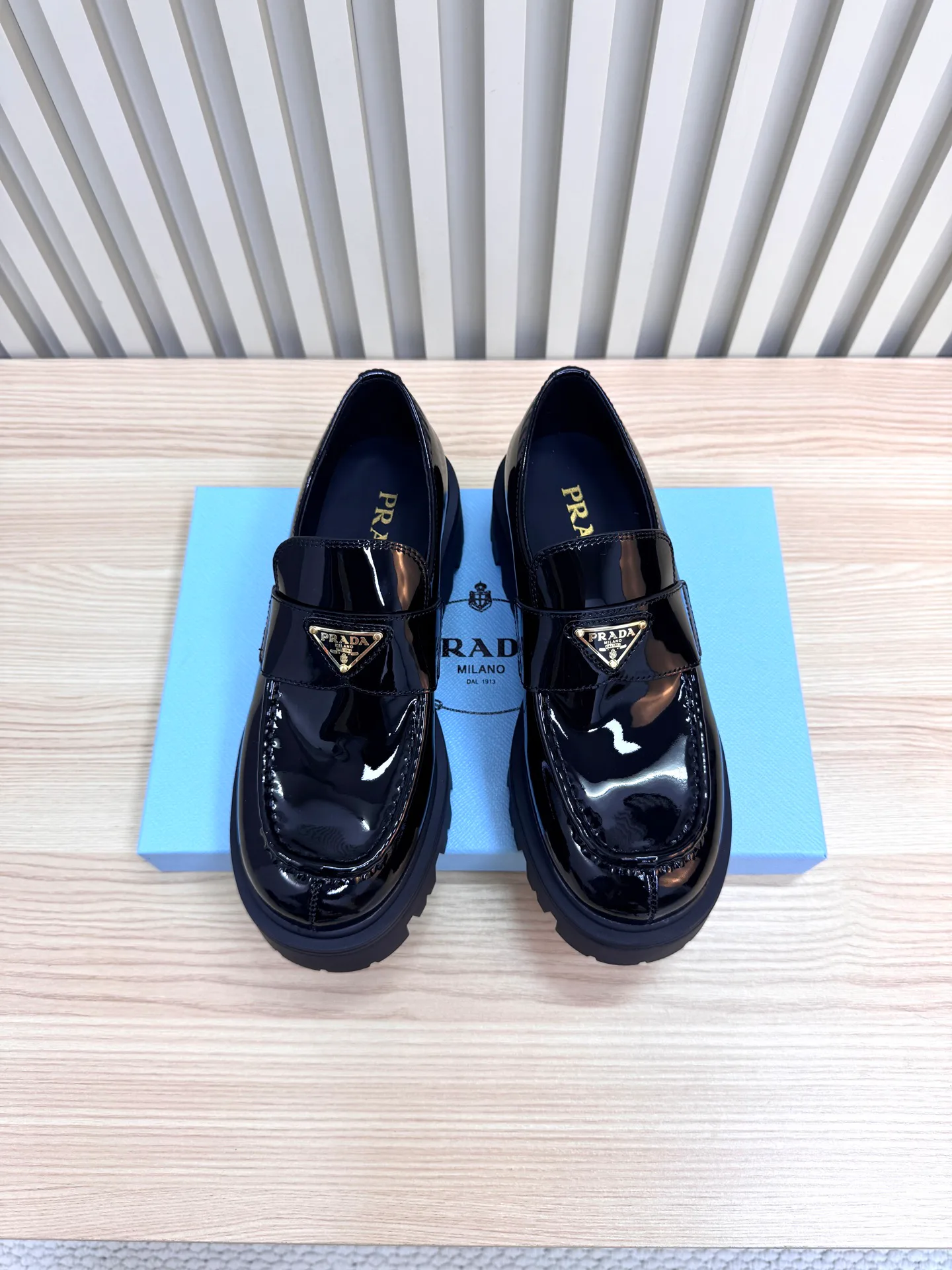 Лоферы Женские Prada 113583