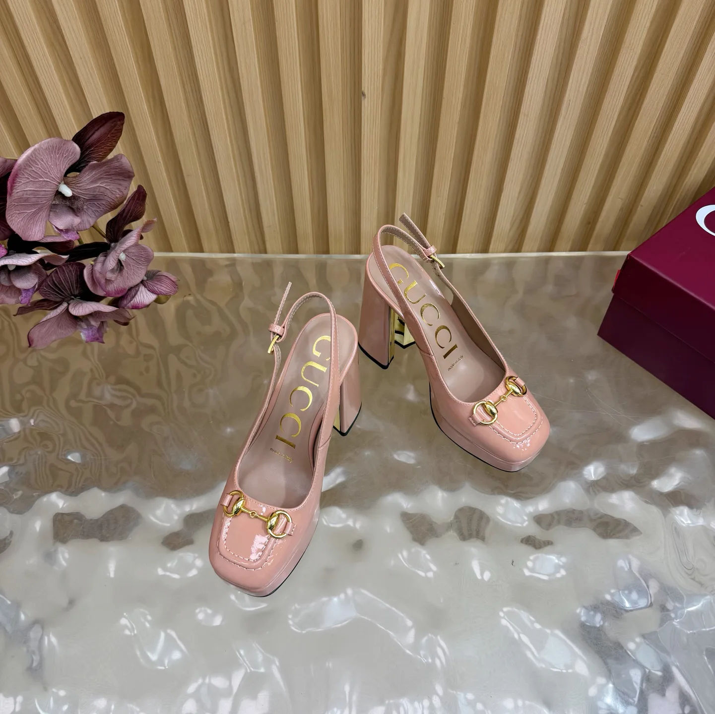 Туфли Женские Gucci 379367