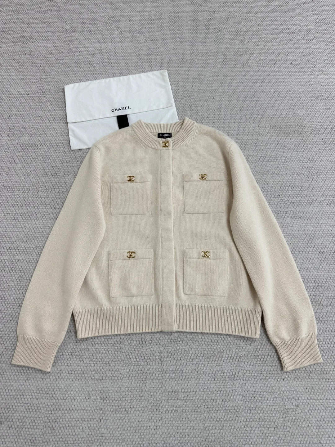 Джемперы И Свитеры Женские Chanel 18794687