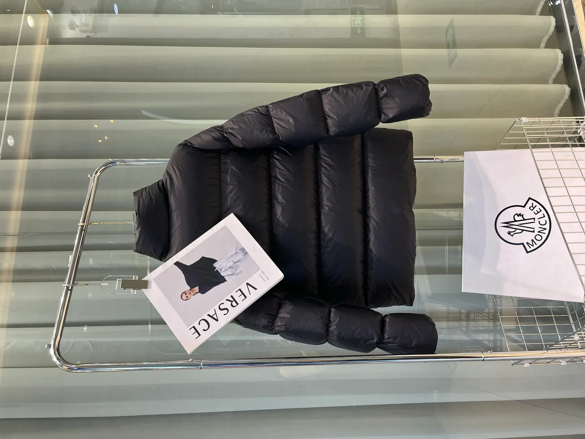 Куртки И Пуховики Мужские Moncler 583168