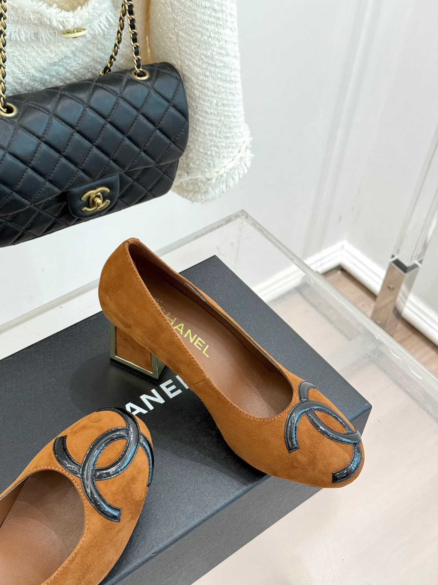 Туфли Женские Chanel 18154796