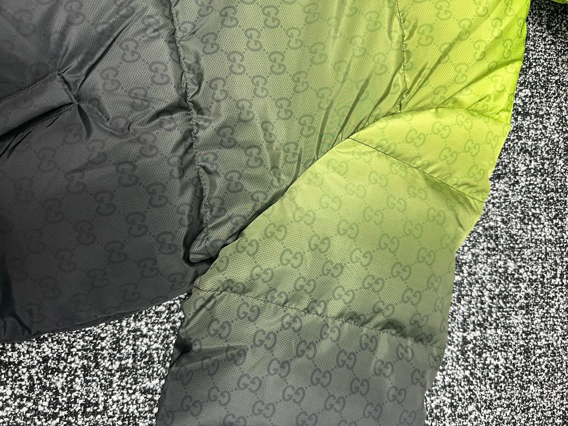 Куртки И Пуховики Женские Gucci 412859