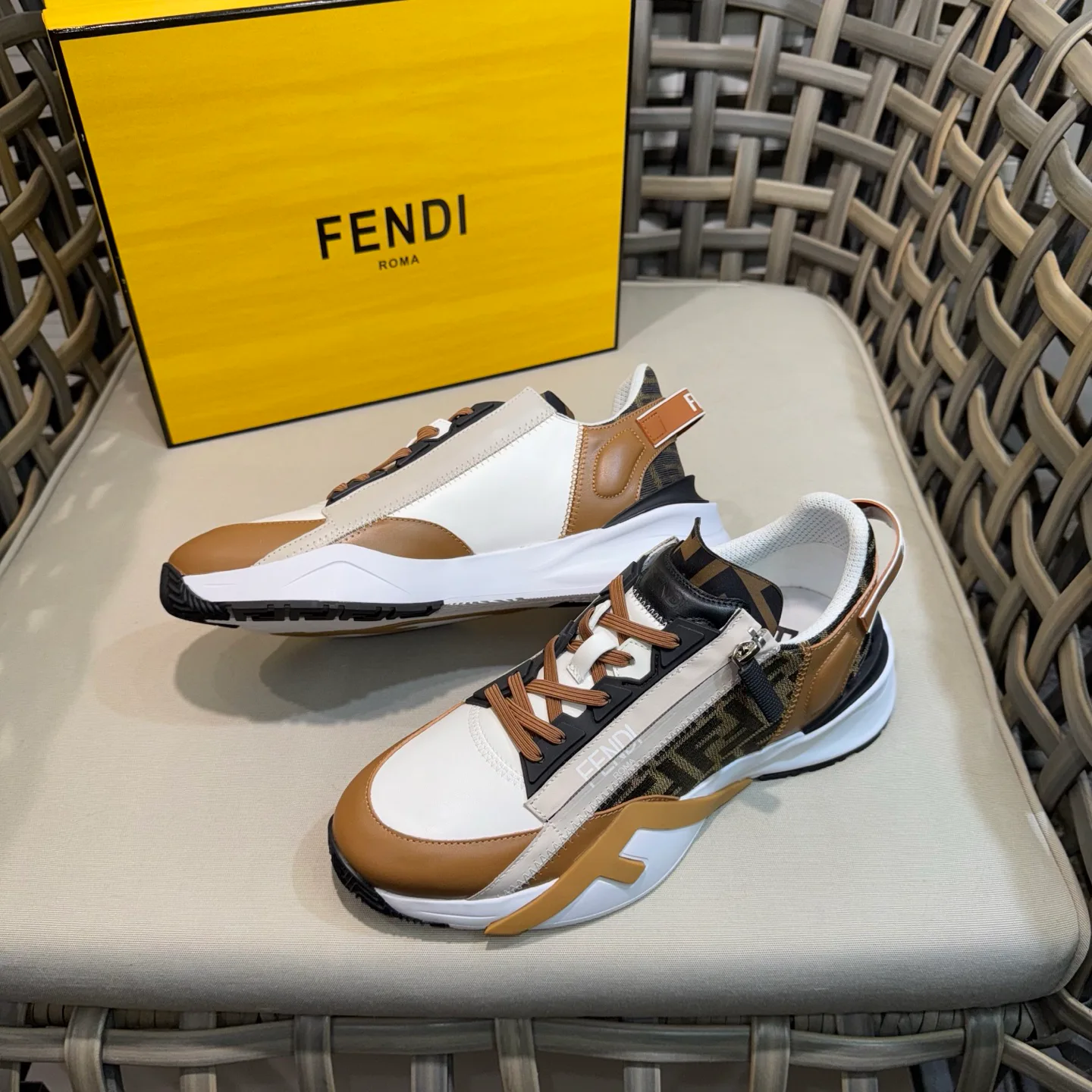 Кроссовки Мужские Fendi 33150