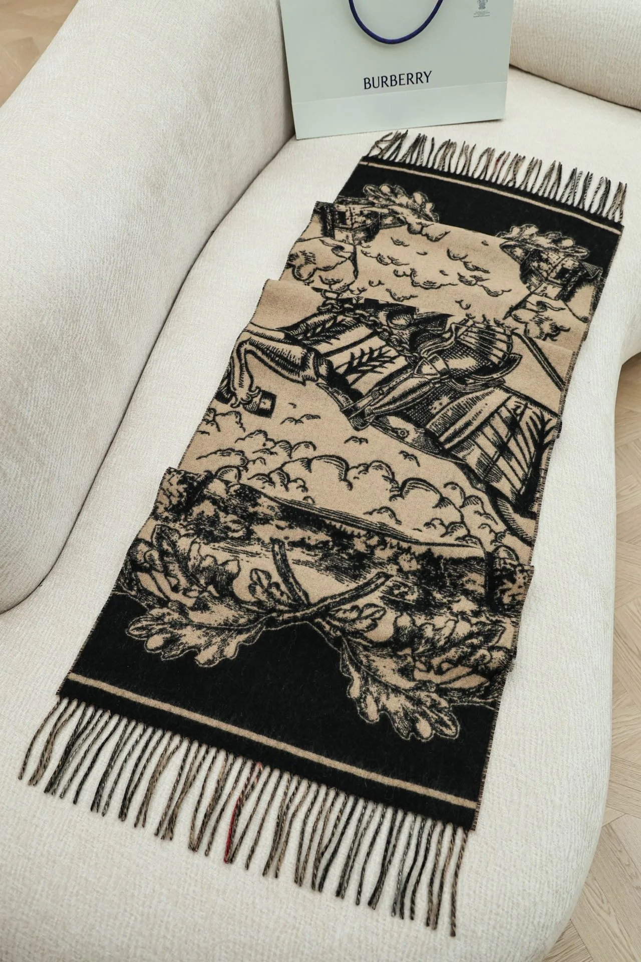 Шарфы Burberry 185608